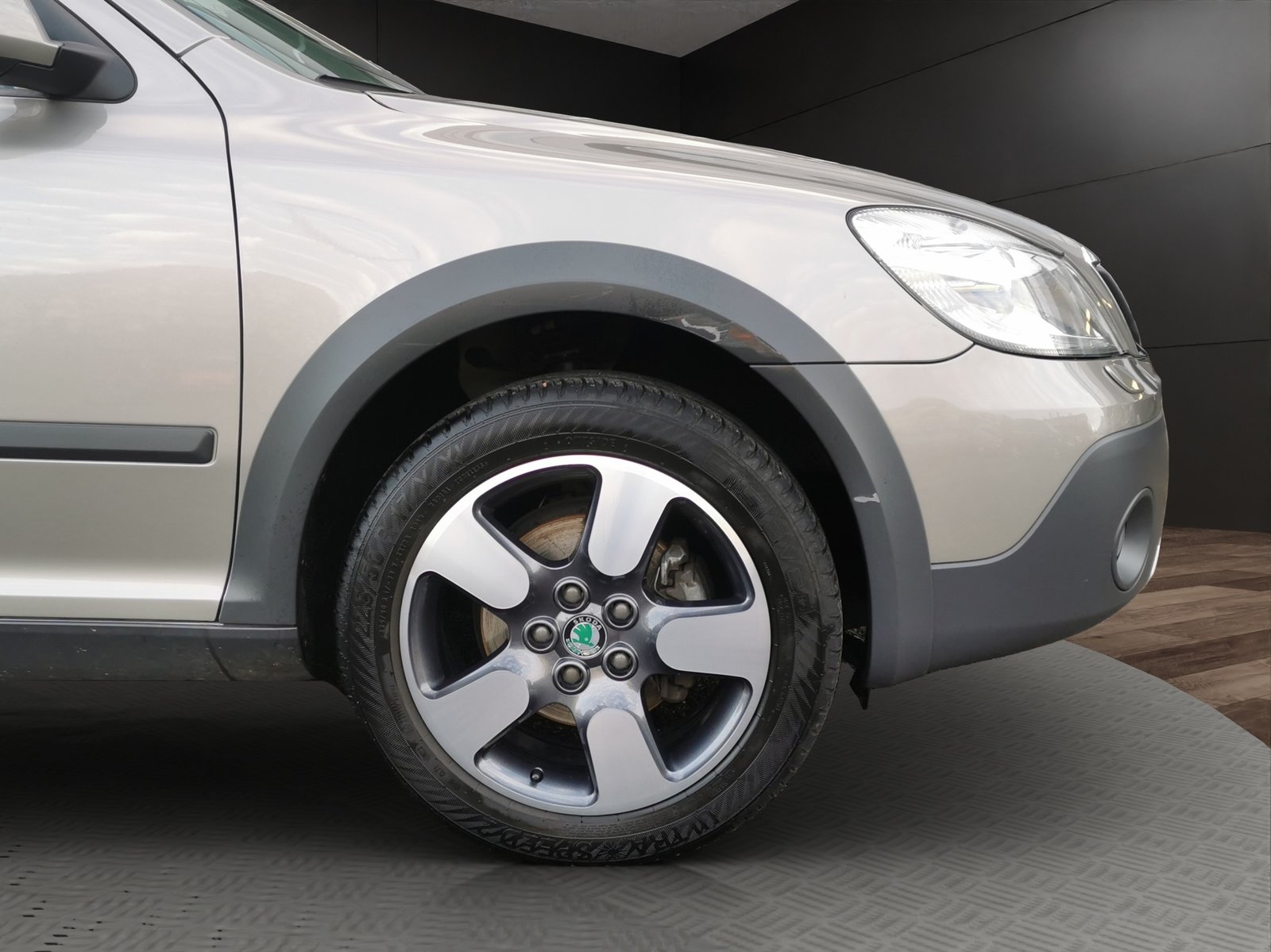 SKODA Octavia Combi 2.0 TDI Scout 4x4 DSG, Diesel, Second hand / Used, Automatic - 3