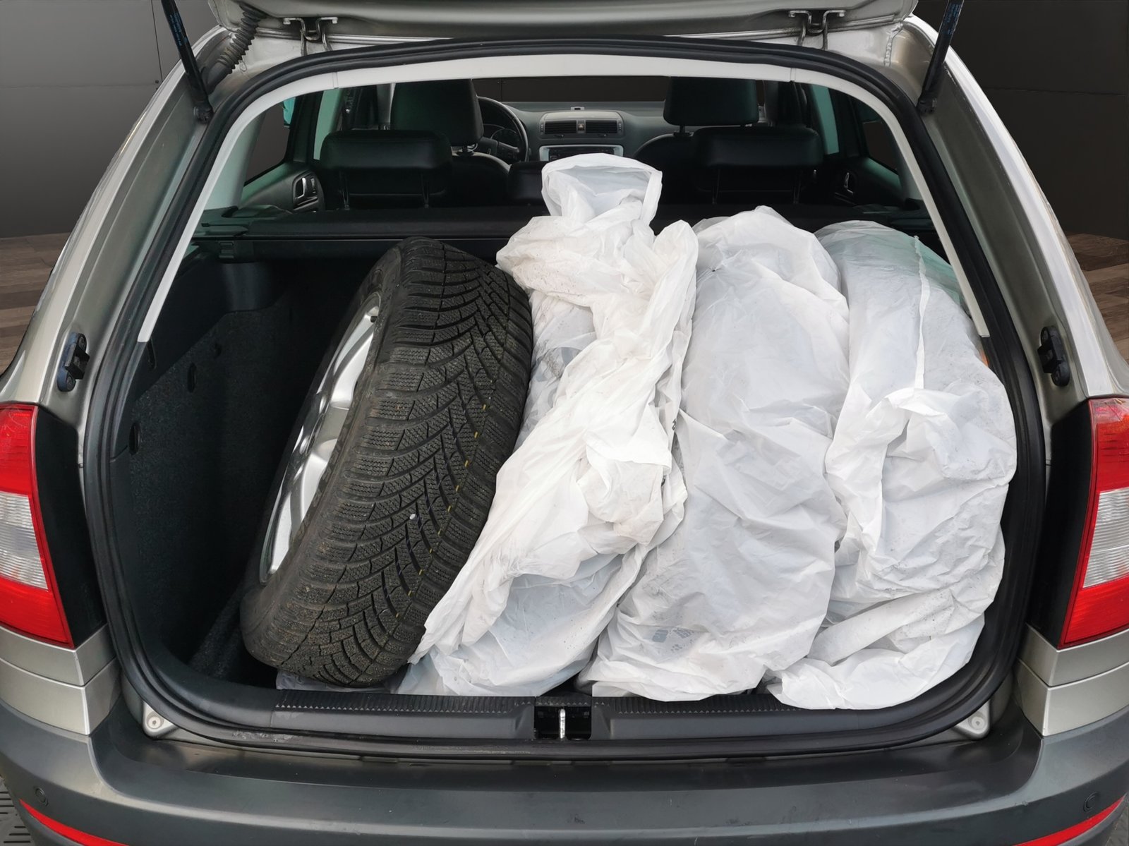 SKODA Octavia Combi 2.0 TDI Scout 4x4 DSG, Diesel, Second hand / Used, Automatic - 7