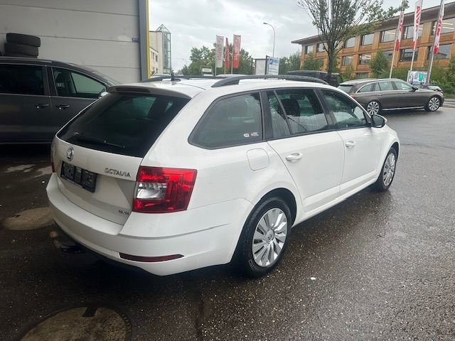 SKODA Octavia Combi 2.0 TDI Clever 4x4, Diesel, Occasioni / Usate, Manuale - 4