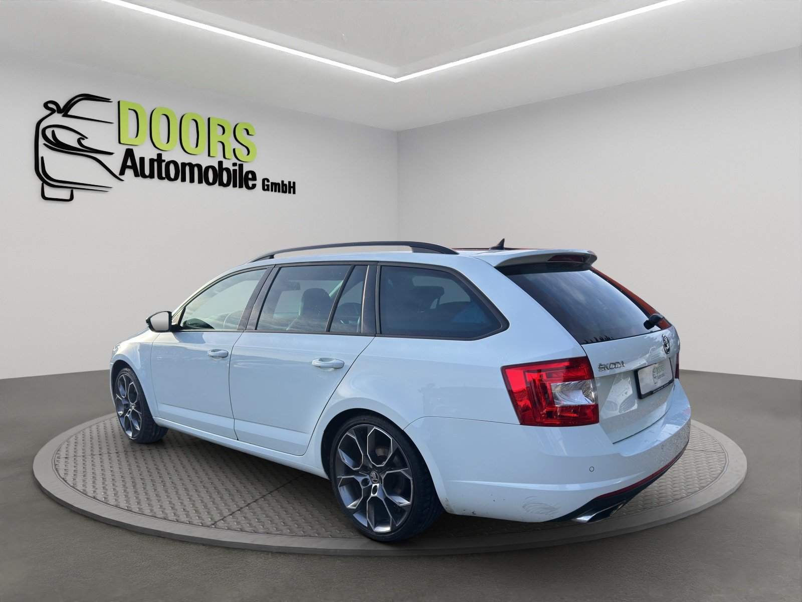 SKODA Octavia Combi 2.0 TDI RS, Diesel, Second hand / Used, Manual - 6