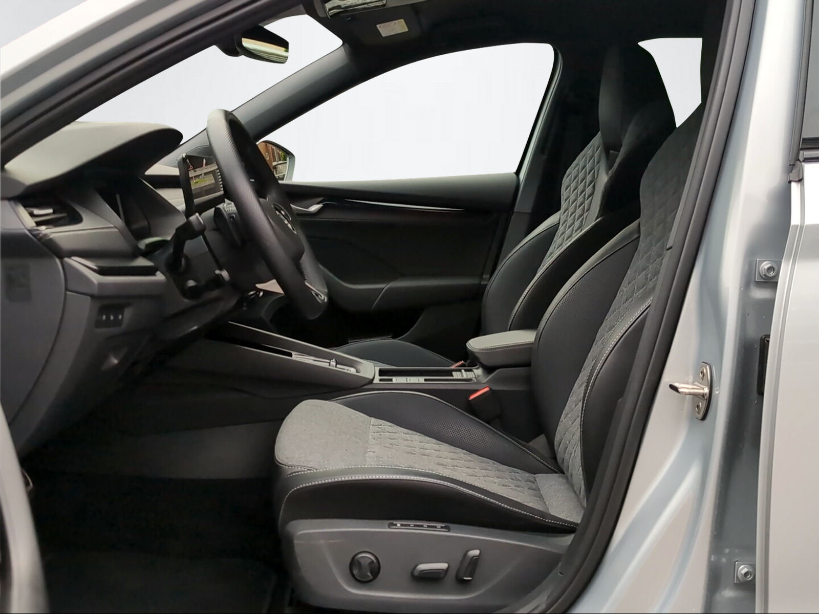 SKODA OCTAVIA COMBI 1.5 TSI SPORTLINE DSG, Mild-Hybrid Benzin/Elektro, Occasion / Gebraucht, Automatik - 5