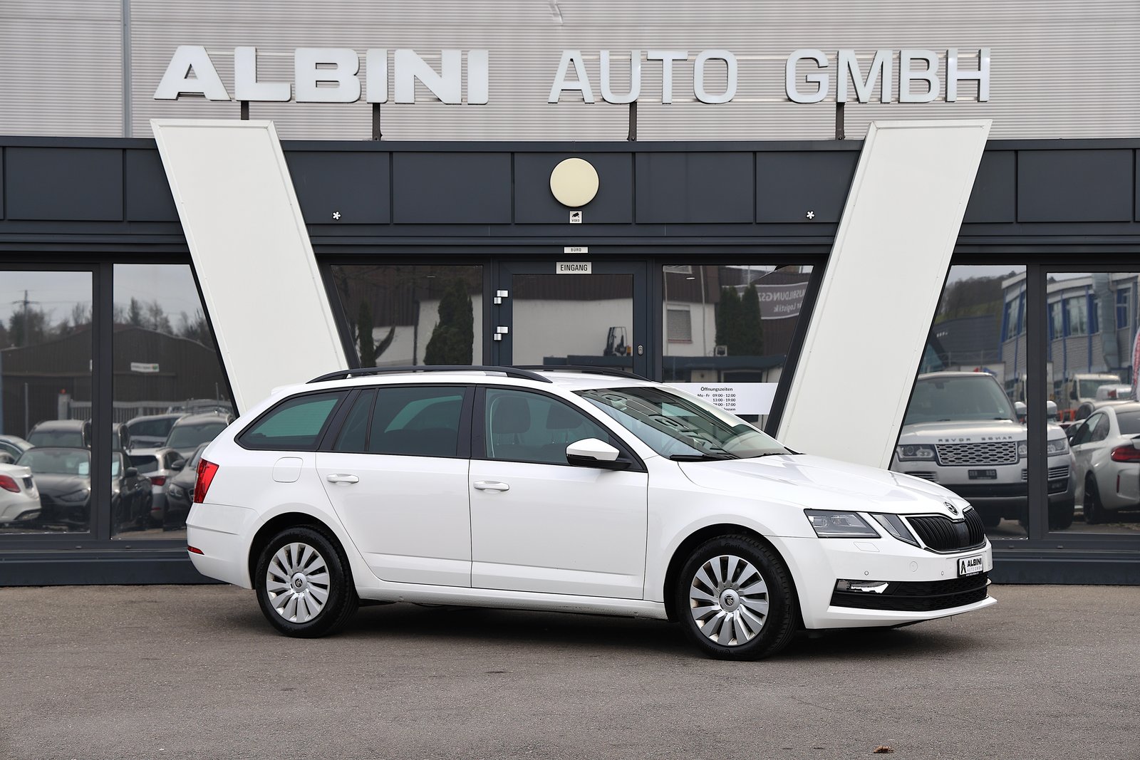 SKODA Octavia Combi 2.0 TDI Ambition 4x4 DSG, Diesel, Second hand / Used, Automatic - 3