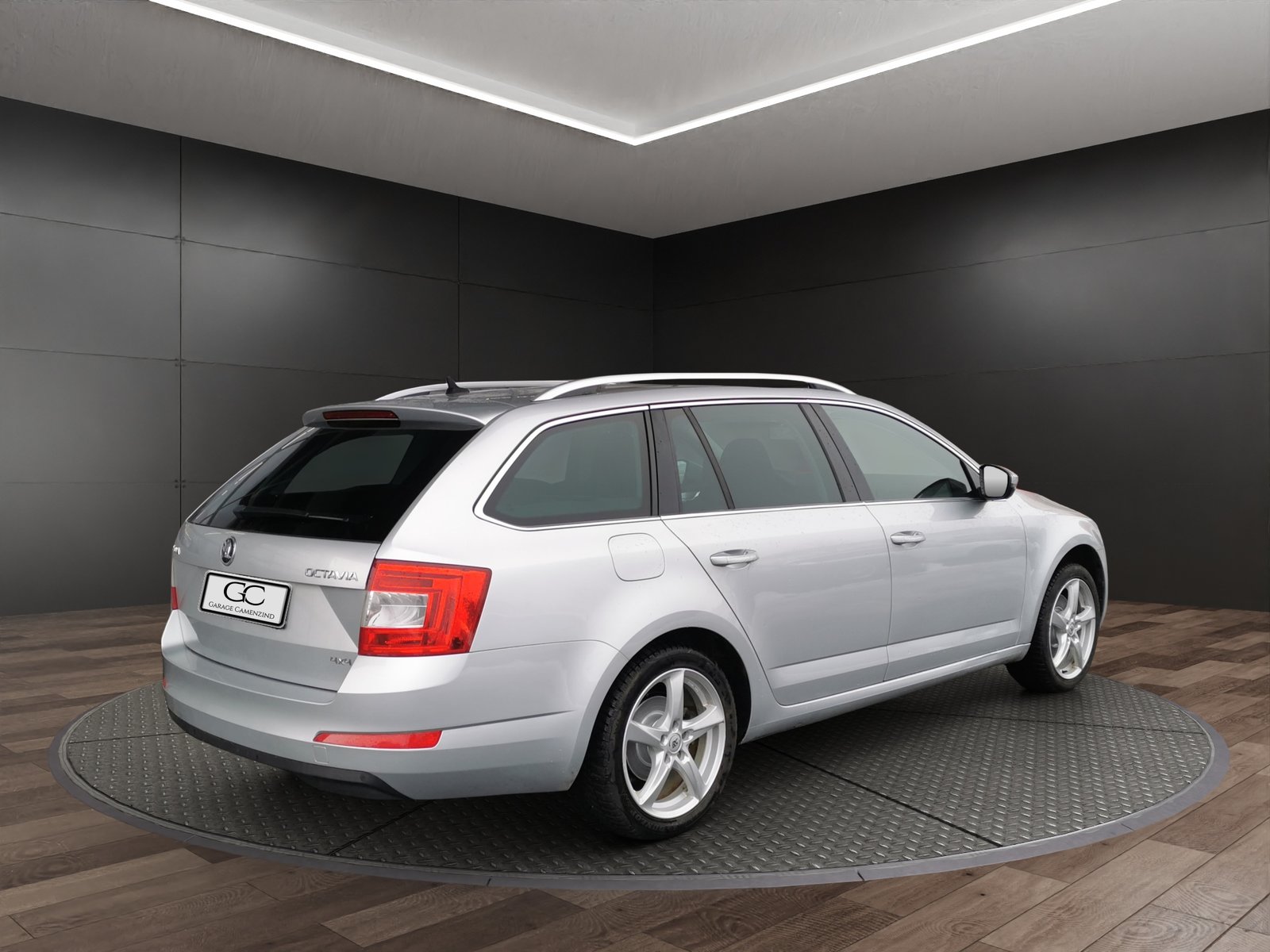 SKODA Octavia Combi 2.0 TDI Style 4x4 DSG, Diesel, Occasion / Gebraucht, Automatik - 5