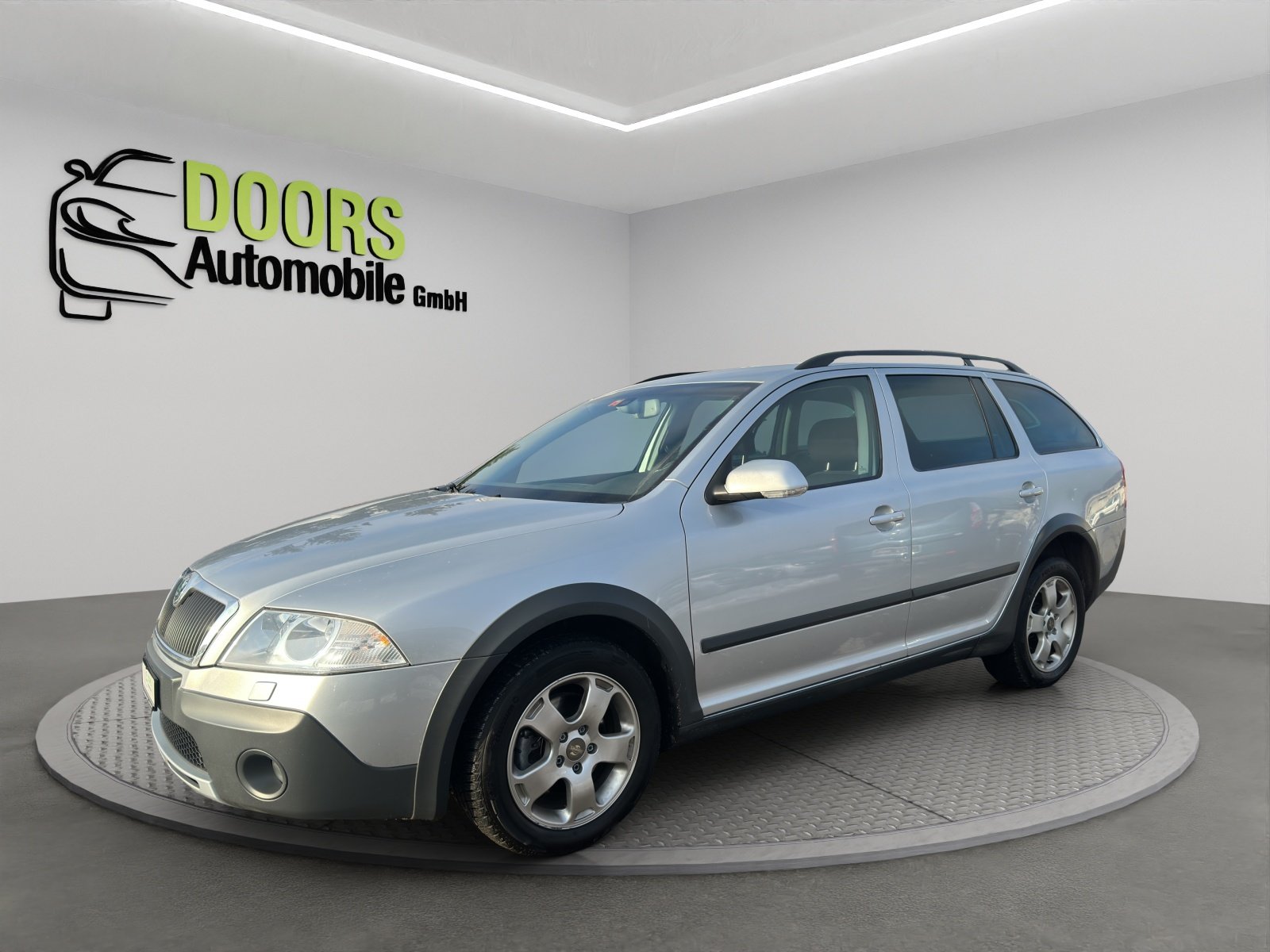 SKODA Octavia Scout 2.0 TDI 4x4, Diesel, Occasioni / Usate, Manuale - 3