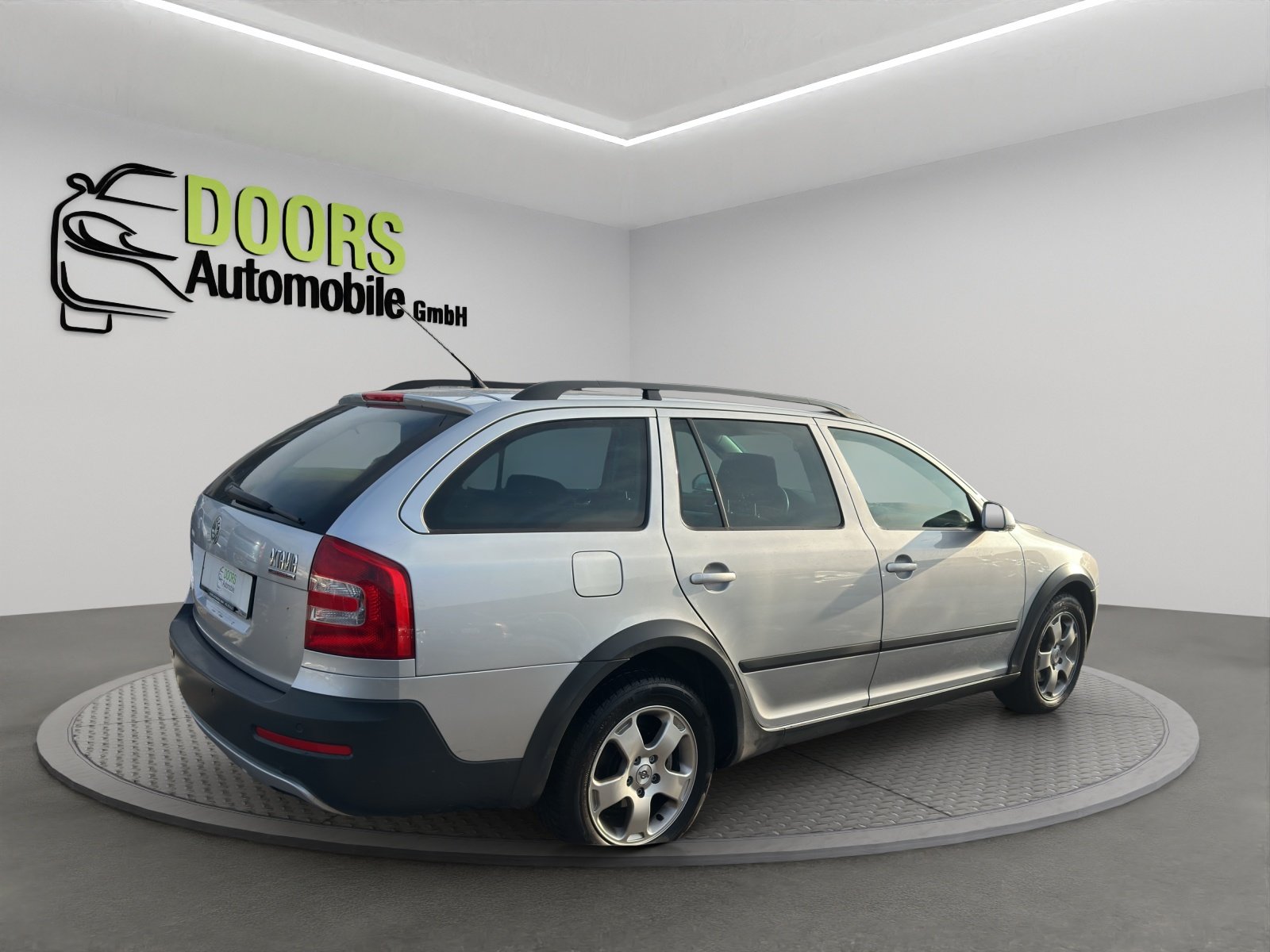 SKODA Octavia Scout 2.0 TDI 4x4, Diesel, Occasioni / Usate, Manuale - 4