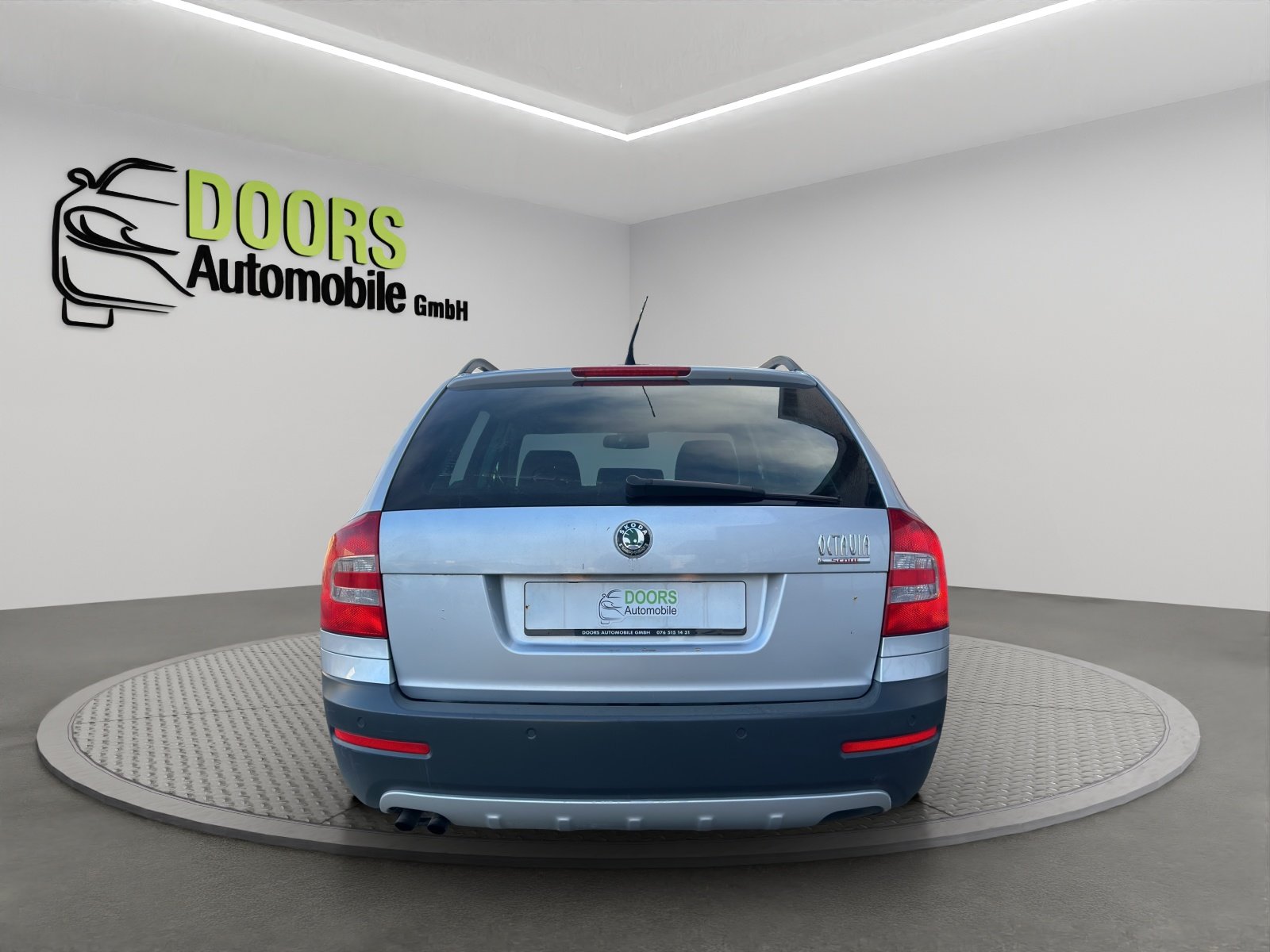 SKODA Octavia Scout 2.0 TDI 4x4, Diesel, Occasioni / Usate, Manuale - 5