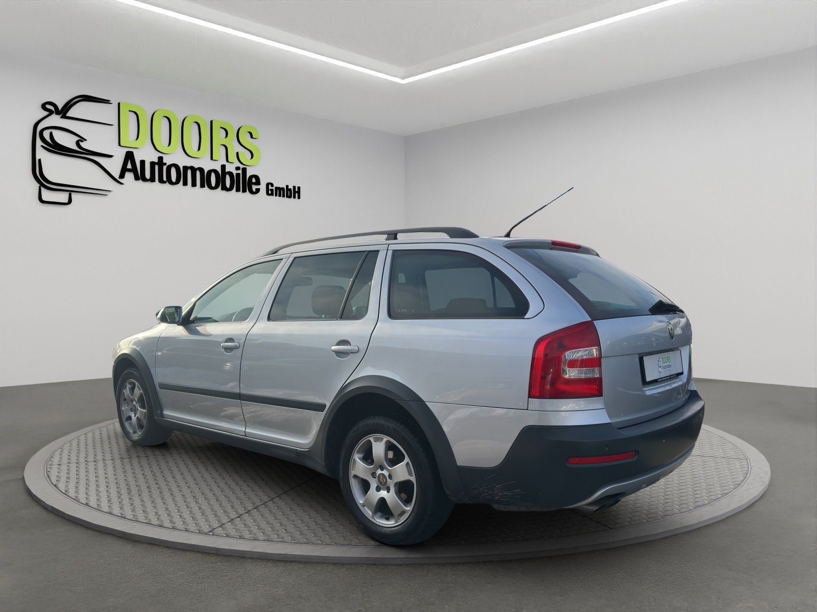 SKODA Octavia Scout 2.0 TDI 4x4, Diesel, Occasioni / Usate, Manuale - 6