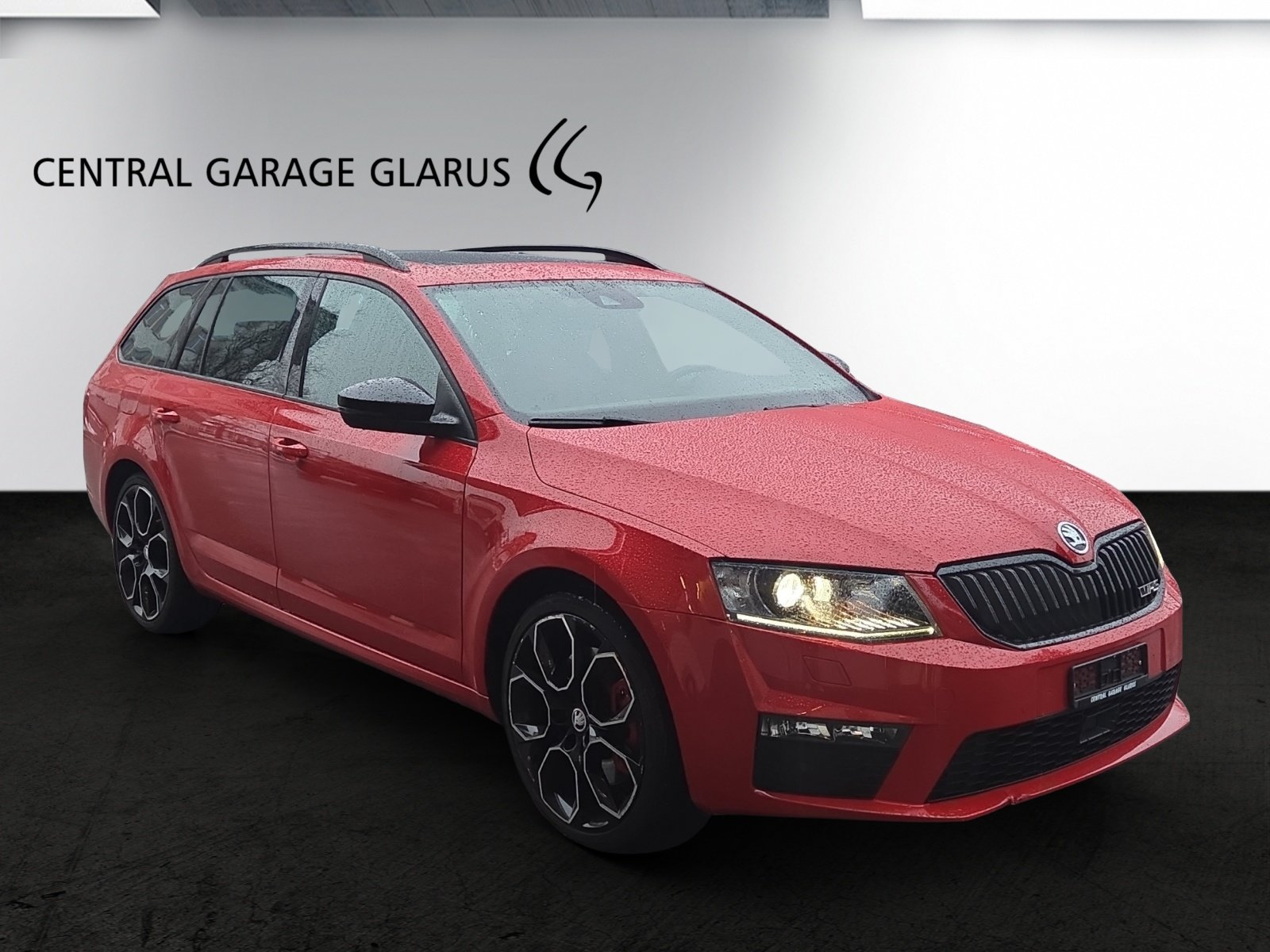 SKODA Octavia Combi 2.0 TSI RS 230 DSG, Essence, Occasion / Utilisé, Automatique - 2