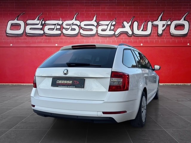 SKODA Octavia Combi 2.0 TDI Ambition 4x4 DSG, Diesel, Occasion / Gebraucht, Automatik - 6