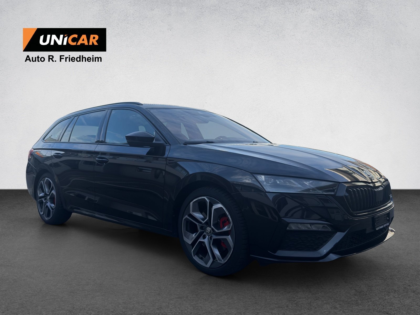 SKODA Octavia Combi 2.0 TSI DSG RS