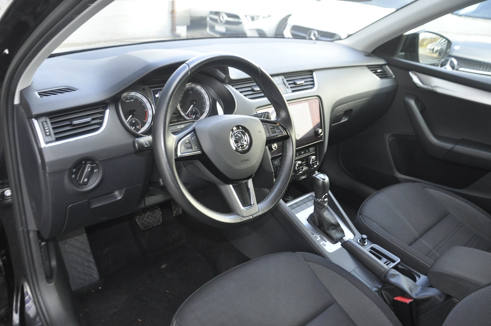 SKODA Octavia Combi 2.0 TDI Ambition 4x4 DSG I 184 PS, Diesel, Occasion / Gebraucht, Automatik - 4