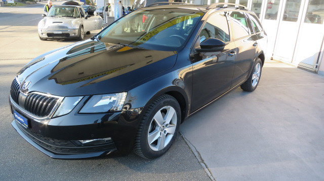 SKODA Octavia 2.0TDI Amb. 4x4, Occasion / Utilisé, Automatique - 2
