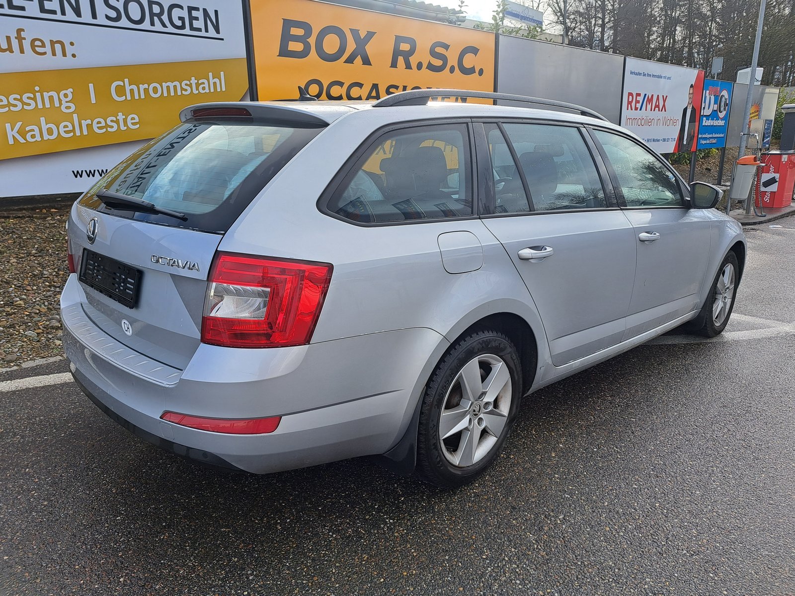 SKODA Octavia Combi 1.6 TDI Elegance DSG, Diesel, Occasion / Gebraucht, Automatik - 2