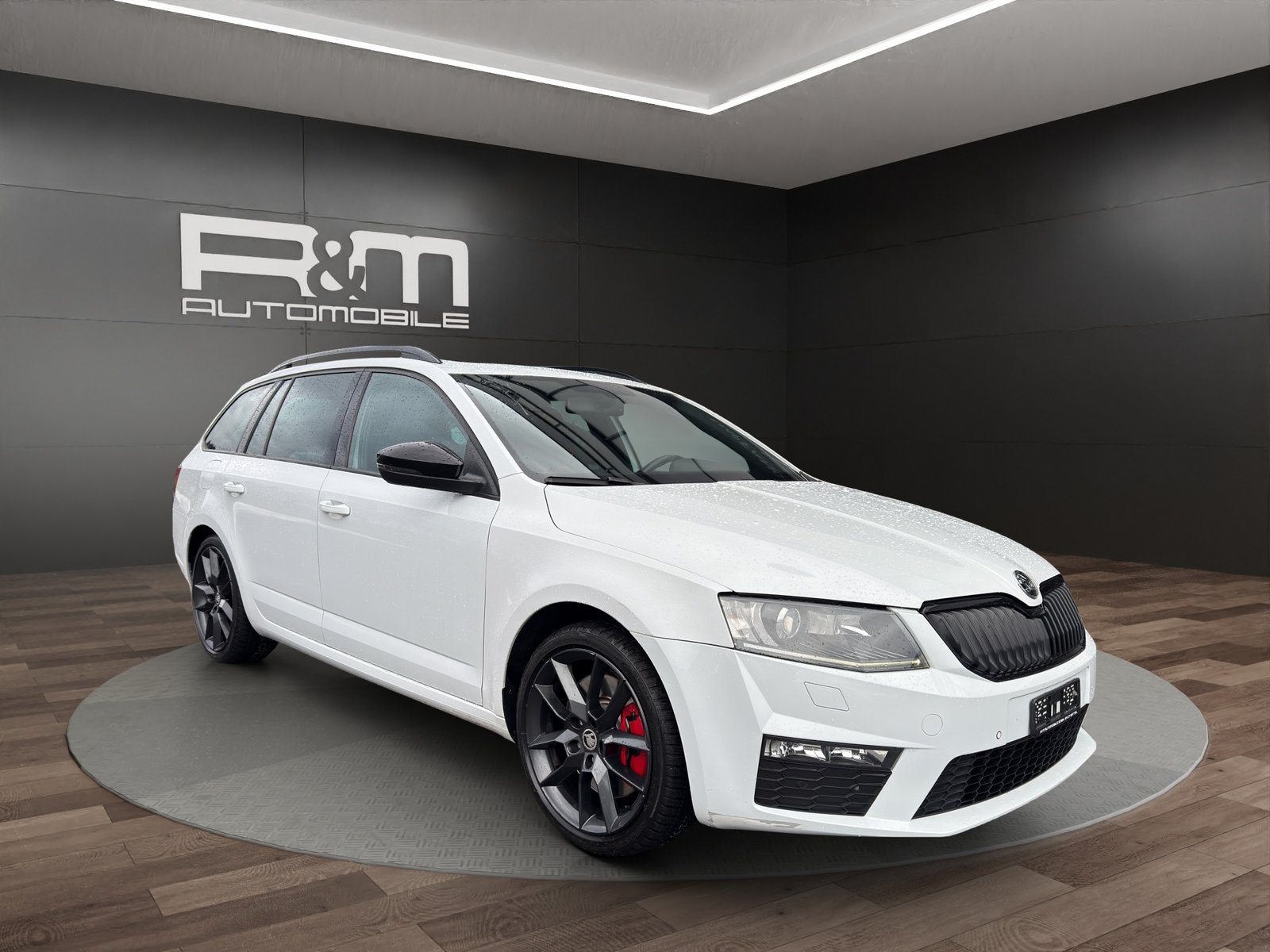 SKODA Octavia Combi 2.0 TSI RS DSG