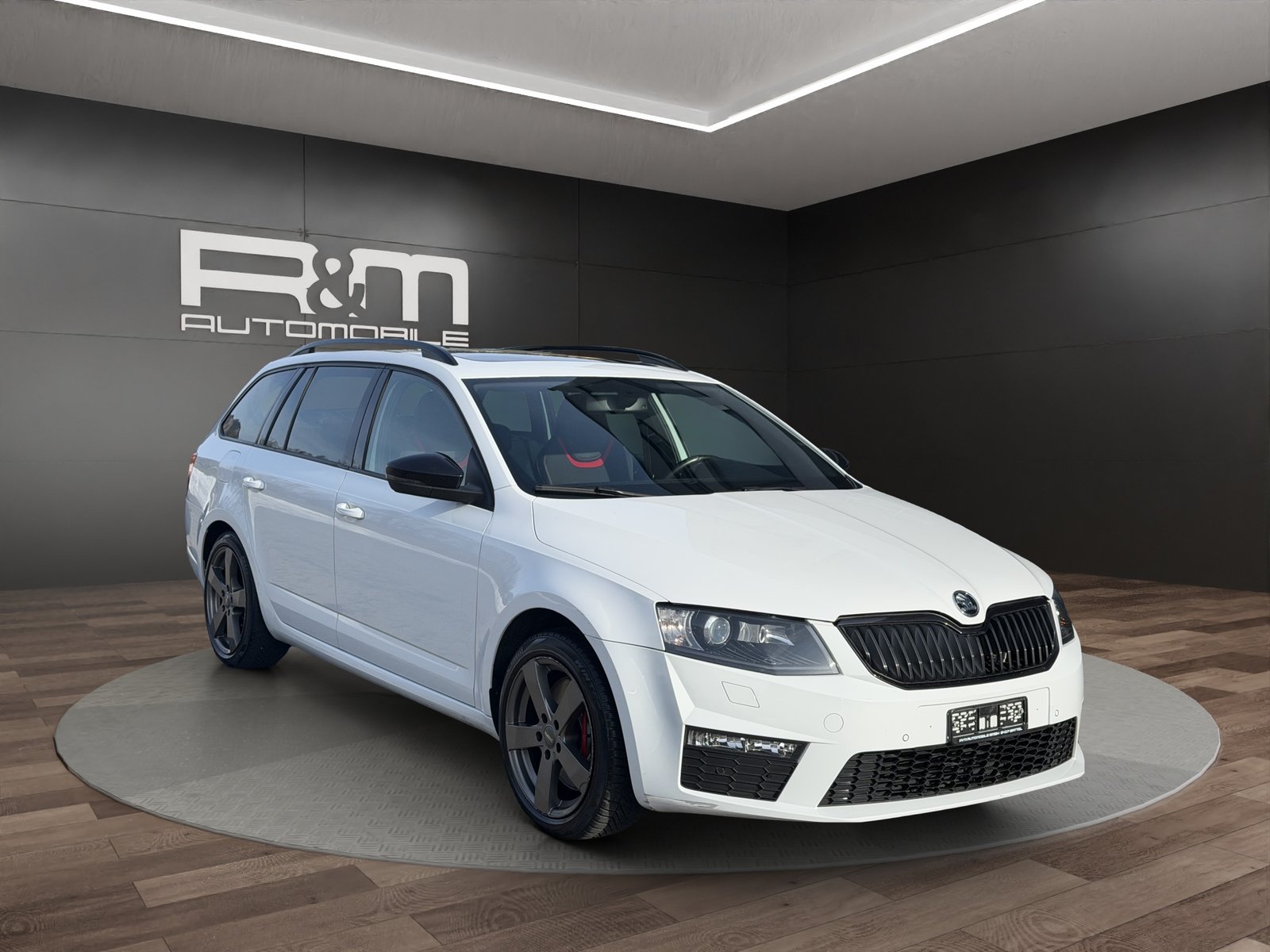 SKODA Octavia Combi 2.0 TSI RS DSG, Petrol, Second hand / Used, Automatic - 2