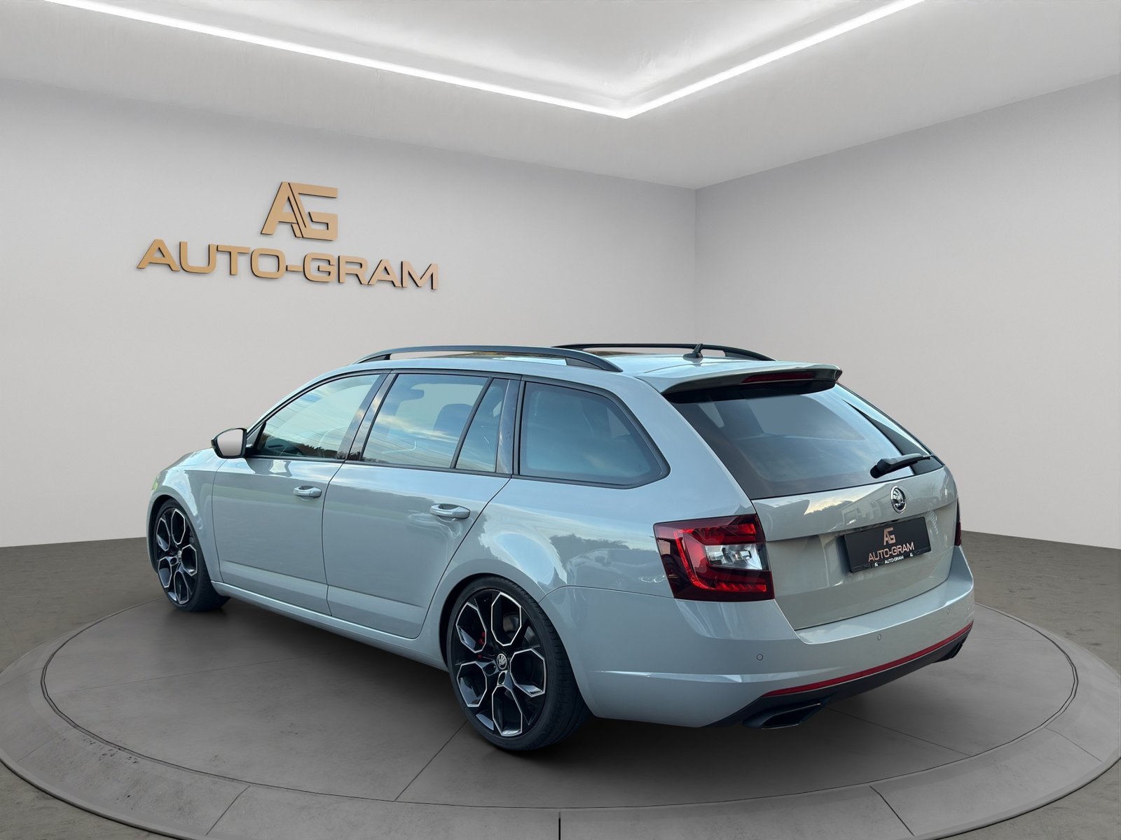 SKODA Octavia Combi 2.0 TSI RS DSG, Essence, Occasion / Utilisé, Automatique - 3