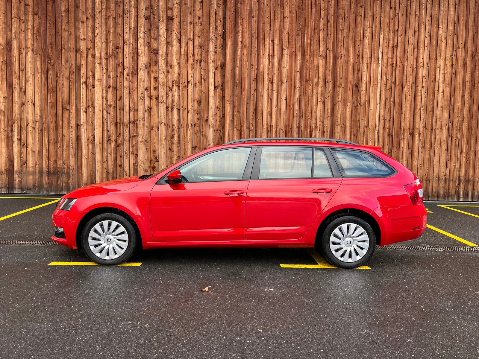 SKODA Octavia Combi 1.6 TDI Ambition DSG, Diesel, Occasion / Gebraucht, Automatik - 5