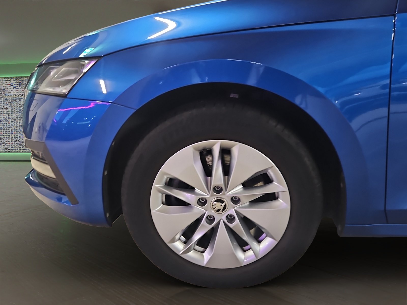 SKODA Octavia Combi 2.0 TDI DSG Ambition 4x4, Diesel, Occasion / Gebraucht, Automatik - 6