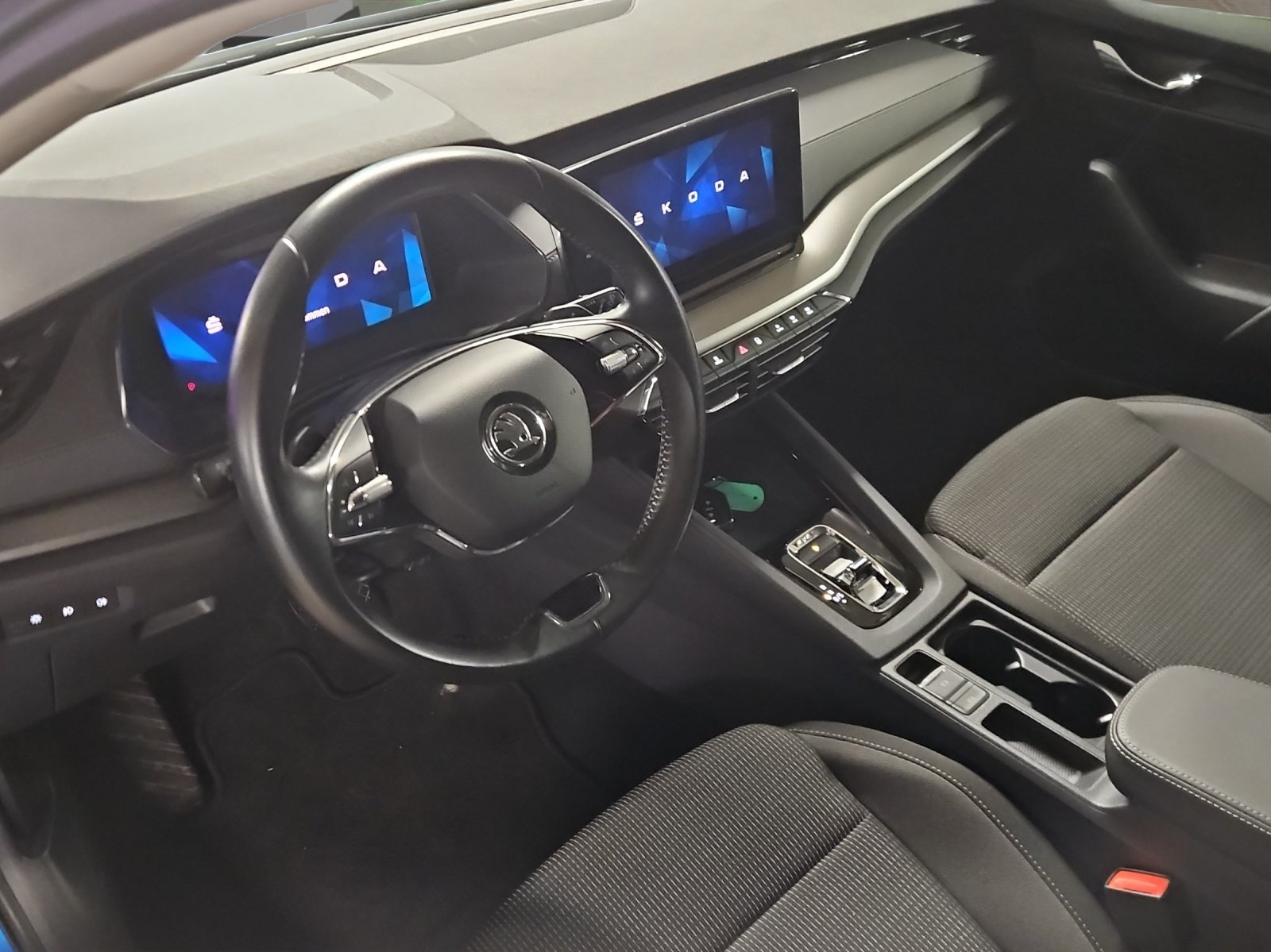 SKODA Octavia Combi 2.0 TDI DSG Ambition 4x4, Diesel, Occasion / Gebraucht, Automatik - 7