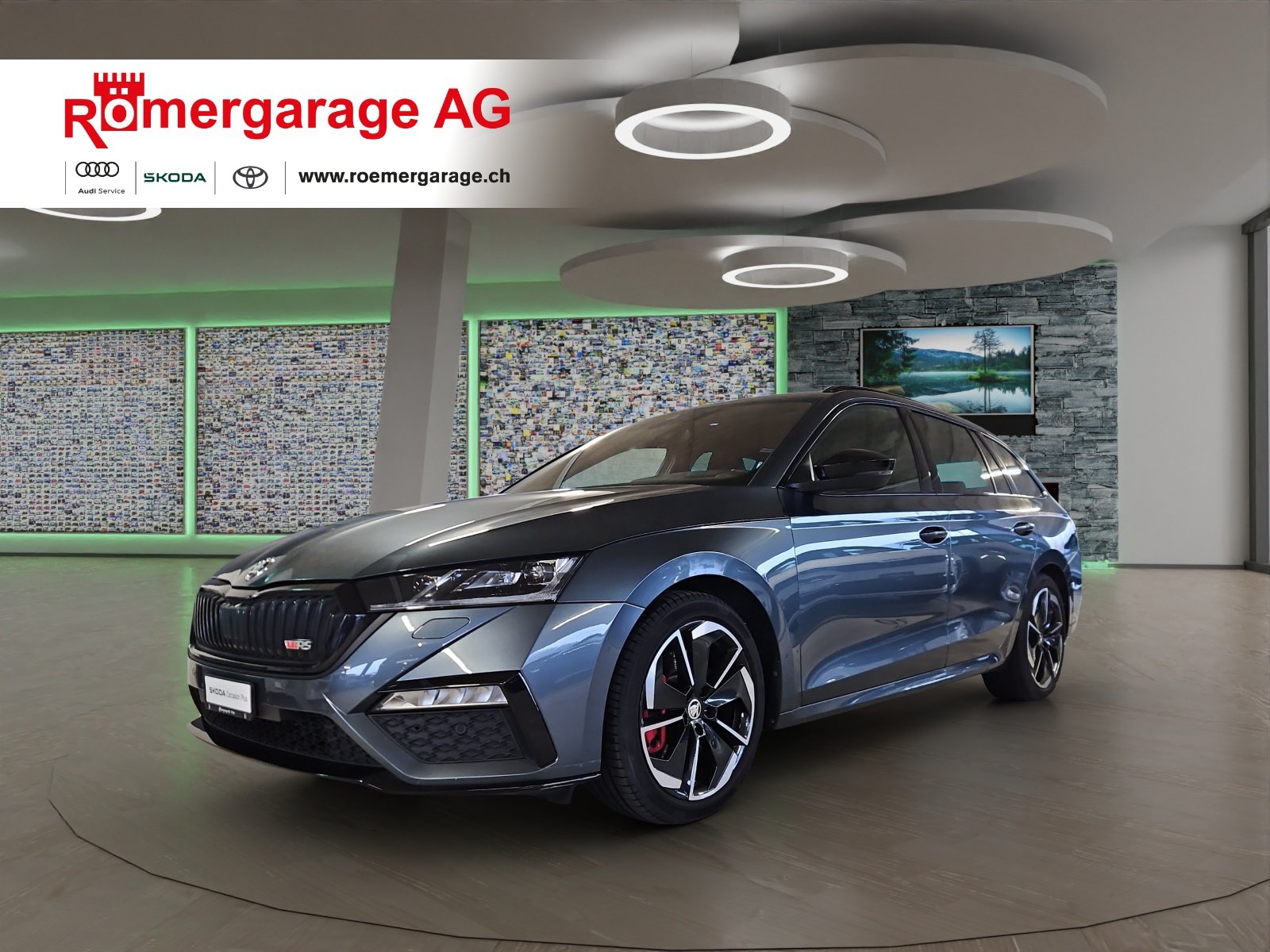 SKODA Octavia Combi 2.0 TSI DSG RS