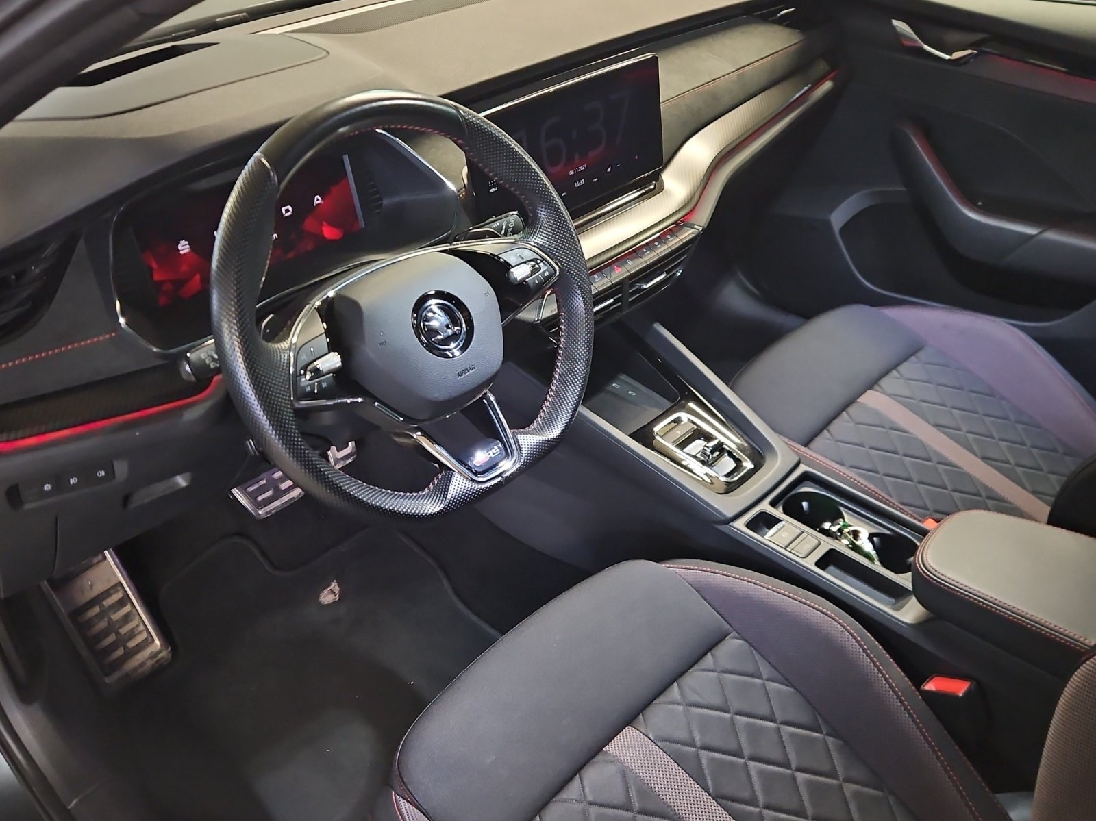 SKODA Octavia Combi 2.0 TSI DSG RS, Benzina, Occasioni / Usate, Automatico - 7