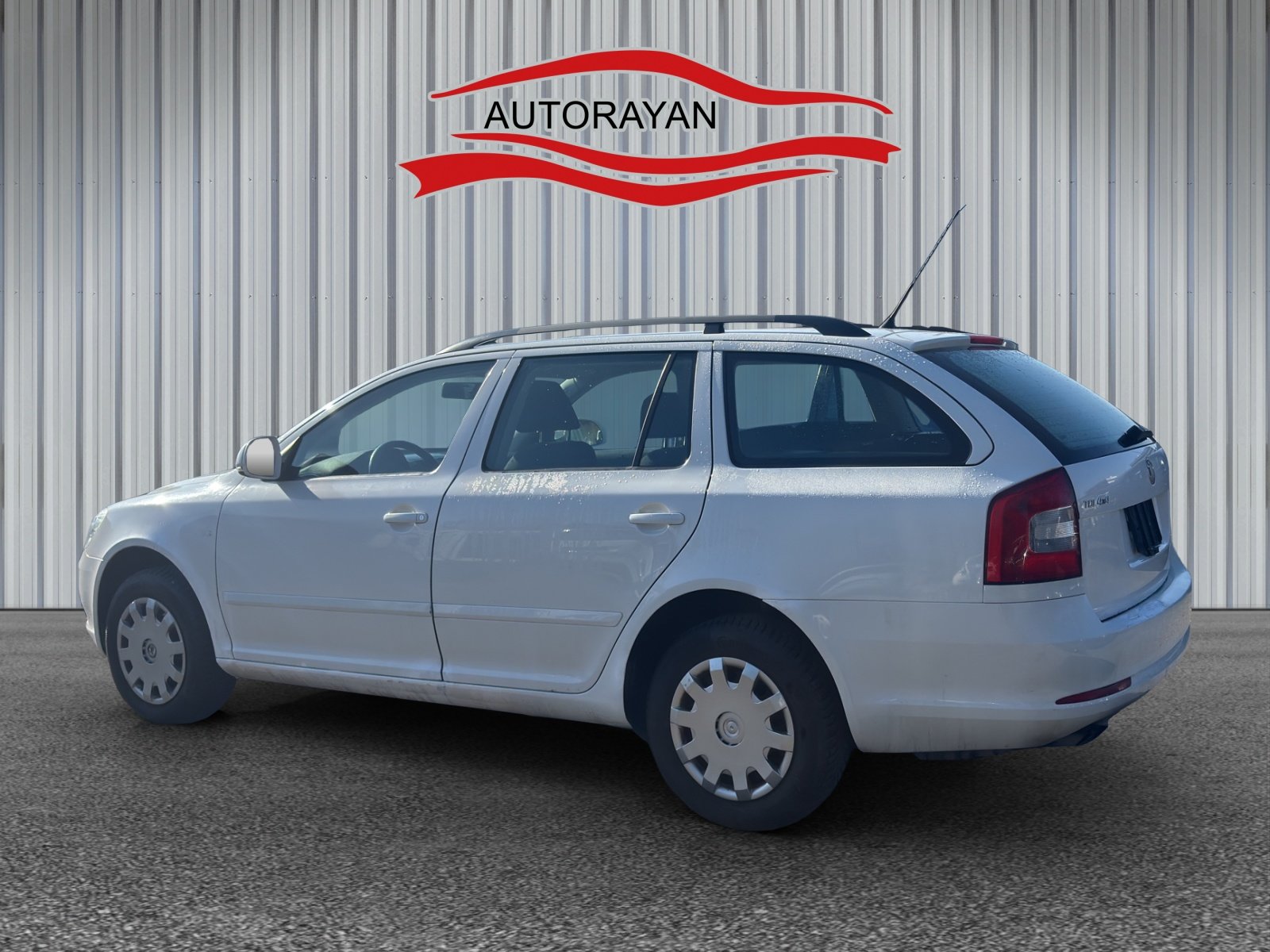 SKODA Octavia Combi 1.6 TDI 4x4, Diesel, Occasion / Utilisé, Manuelle - 6