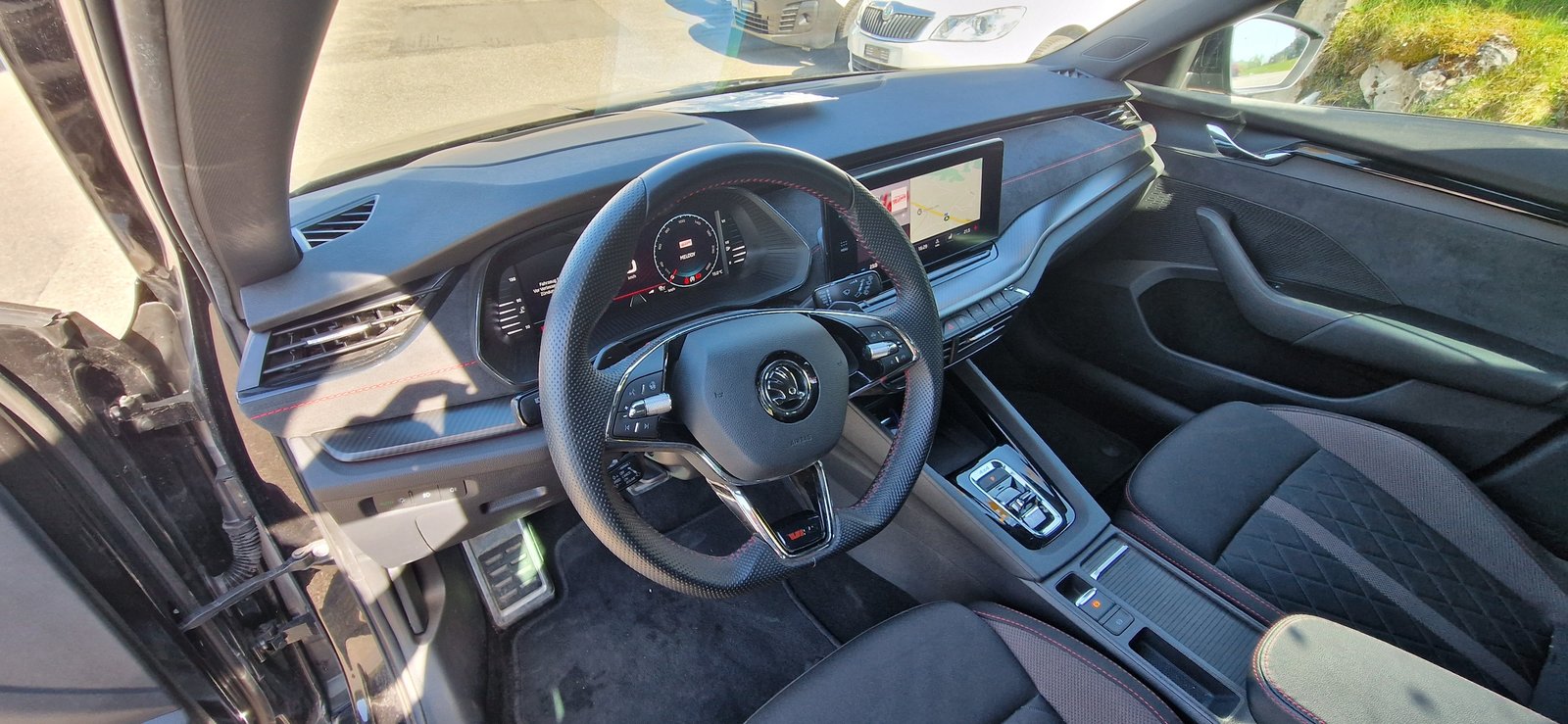 SKODA Octavia Combi 2.0 TDI DSG RS 4x4, Diesel, Occasion / Utilisé, Automatique - 7
