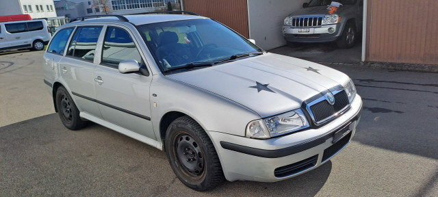 SKODA Octavia 1.8 T Elegance, Essence, Occasion / Utilisé, Automatique - 2