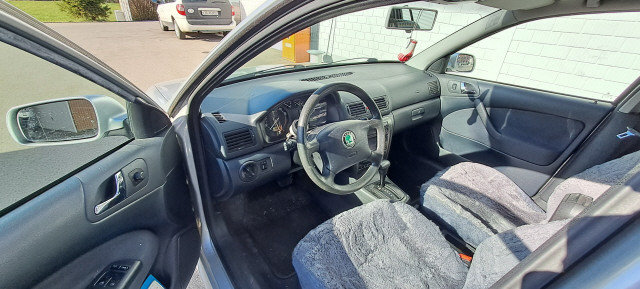 SKODA Octavia 1.8 T Elegance, Essence, Occasion / Utilisé, Automatique - 7