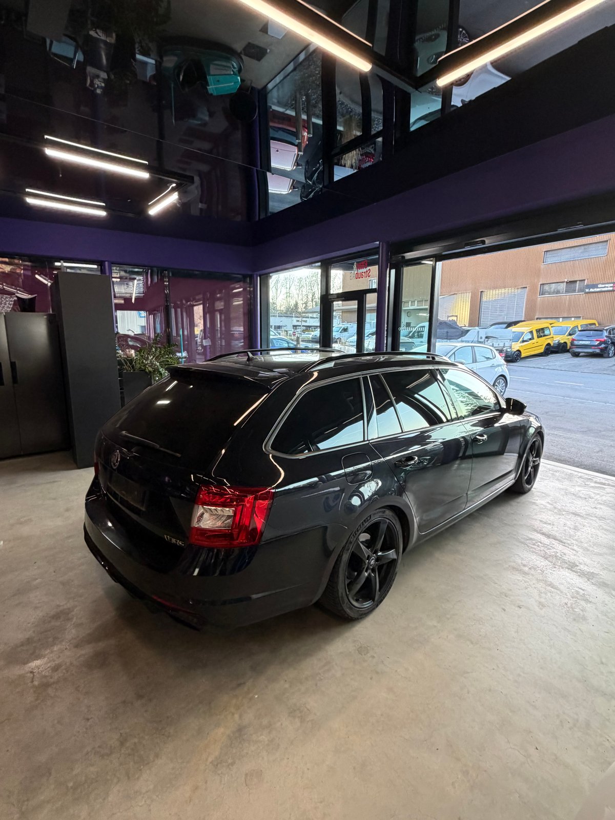 SKODA Octavia Combi 2.0 TSI RS 230 DSG, Essence, Occasion / Utilisé, Automatique - 2