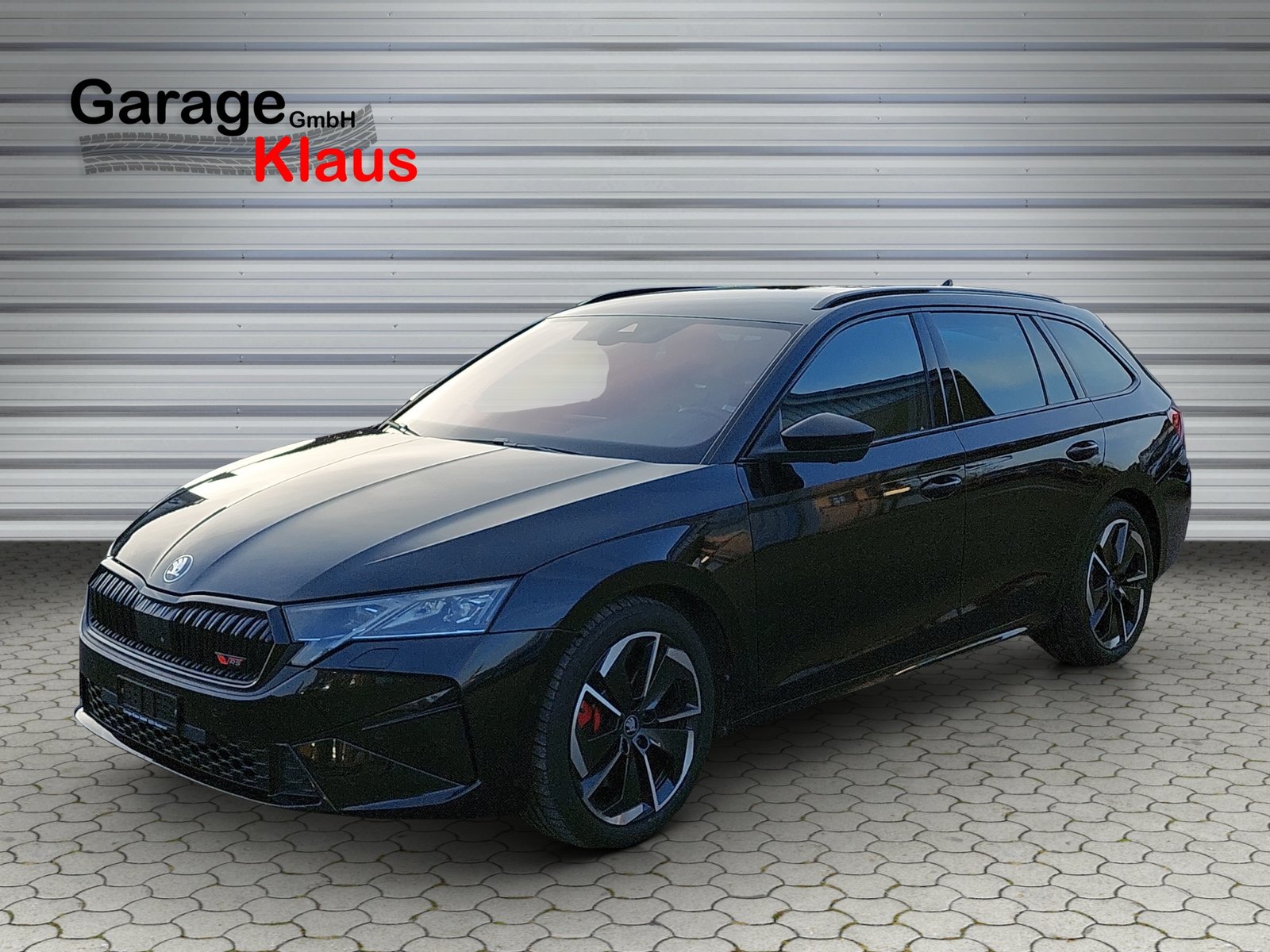 SKODA Octavia Combi 2.0 TSI DSG RS