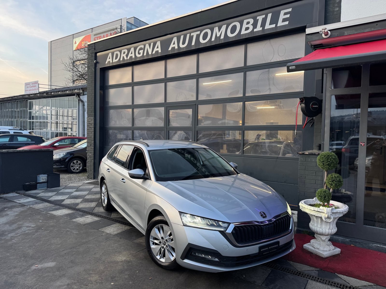 SKODA Octavia Combi 2.0 TDI DSG Ambition 4x4, Diesel, Occasion / Utilisé, Automatique - 2