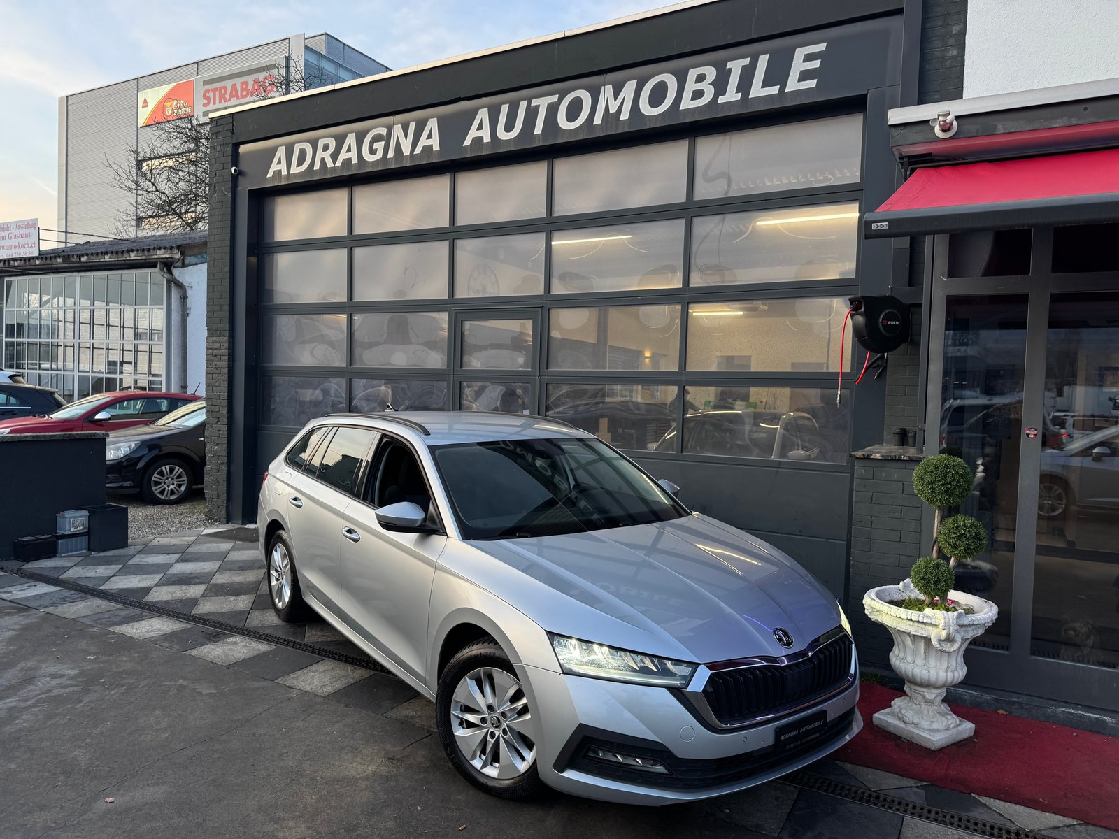 SKODA Octavia Combi 2.0 TDI DSG Ambition 4x4, Diesel, Occasion / Utilisé, Automatique - 3