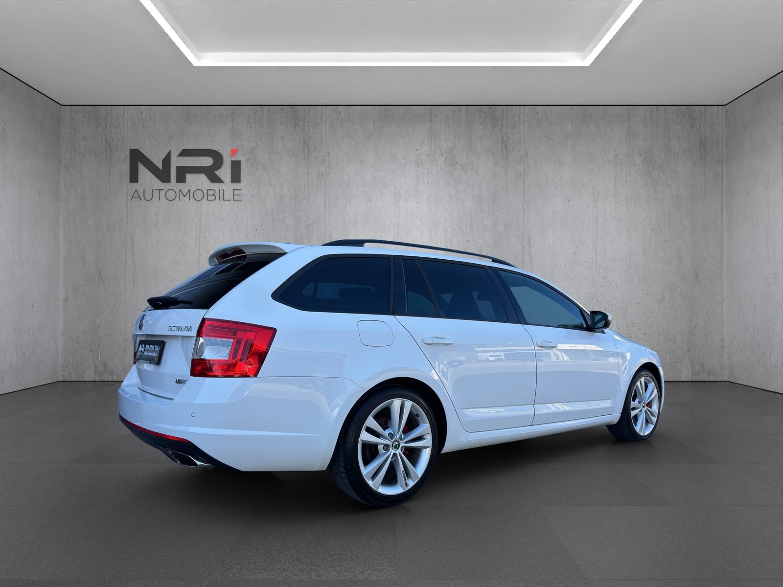 SKODA Octavia Combi 2.0 TSI RS, Benzin, Occasion / Gebraucht, Handschaltung - 5