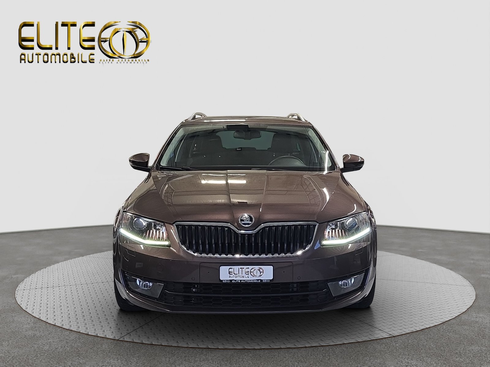SKODA Octavia Combi 1.8 TSI Elegance 4x4 DSG, Benzin, Occasion / Gebraucht, Automatik - 2