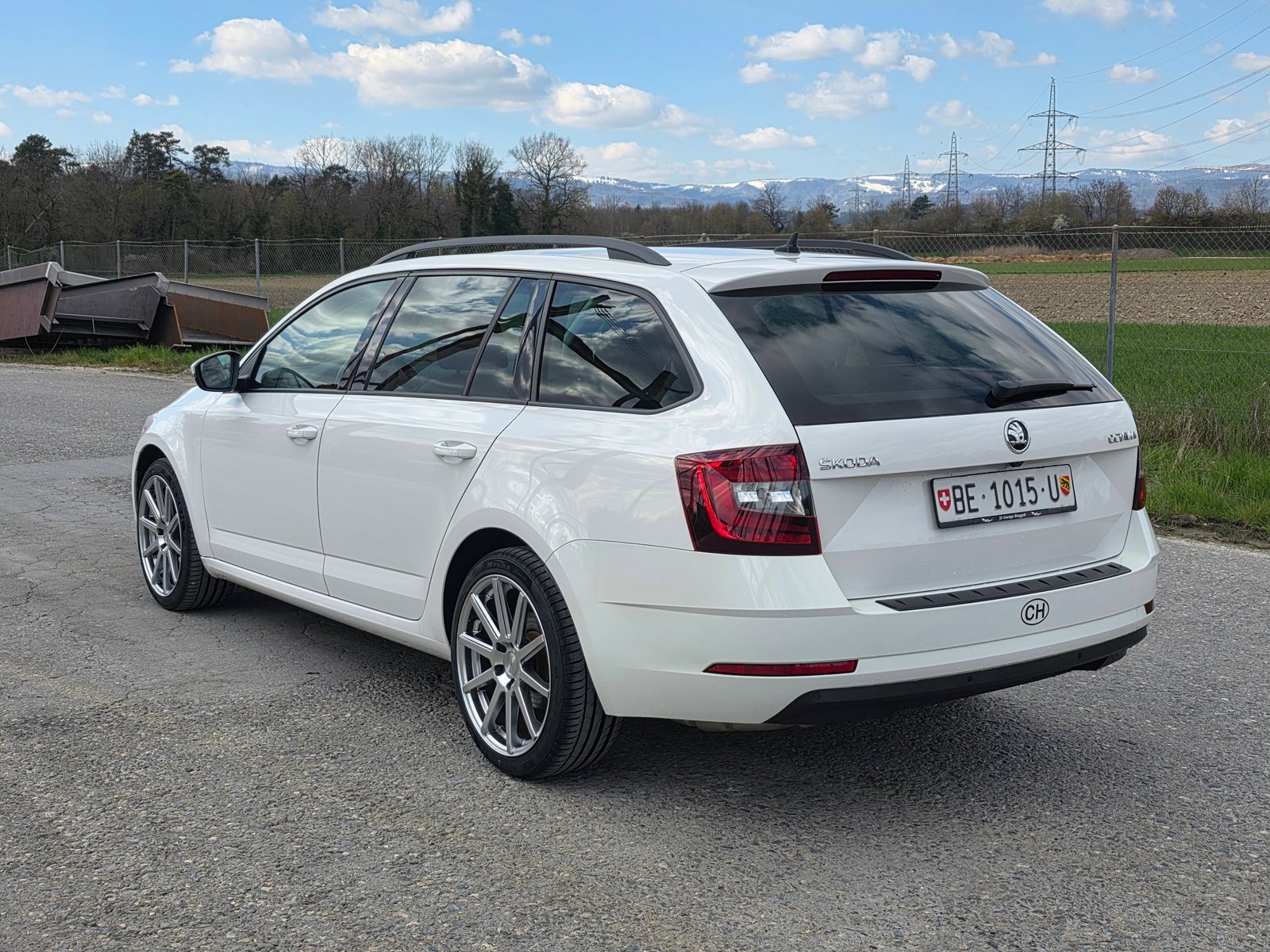 SKODA Octavia Combi 1.8 TSI Style DSG, Essence, Occasion / Utilisé, Automatique - 2