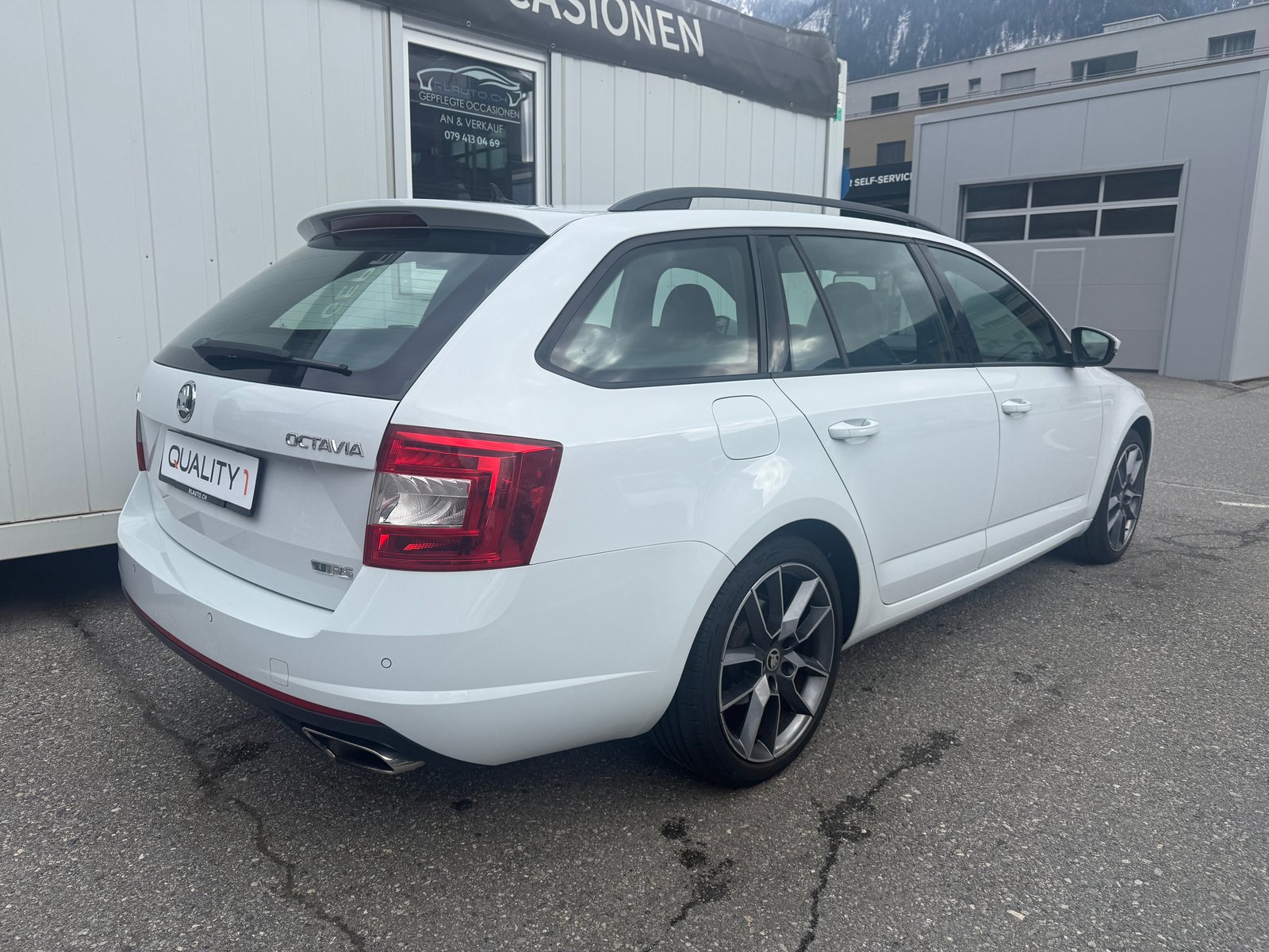 SKODA Octavia Combi 2.0 TSI RS DSG, Benzin, Occasion / Gebraucht, Automatik - 4