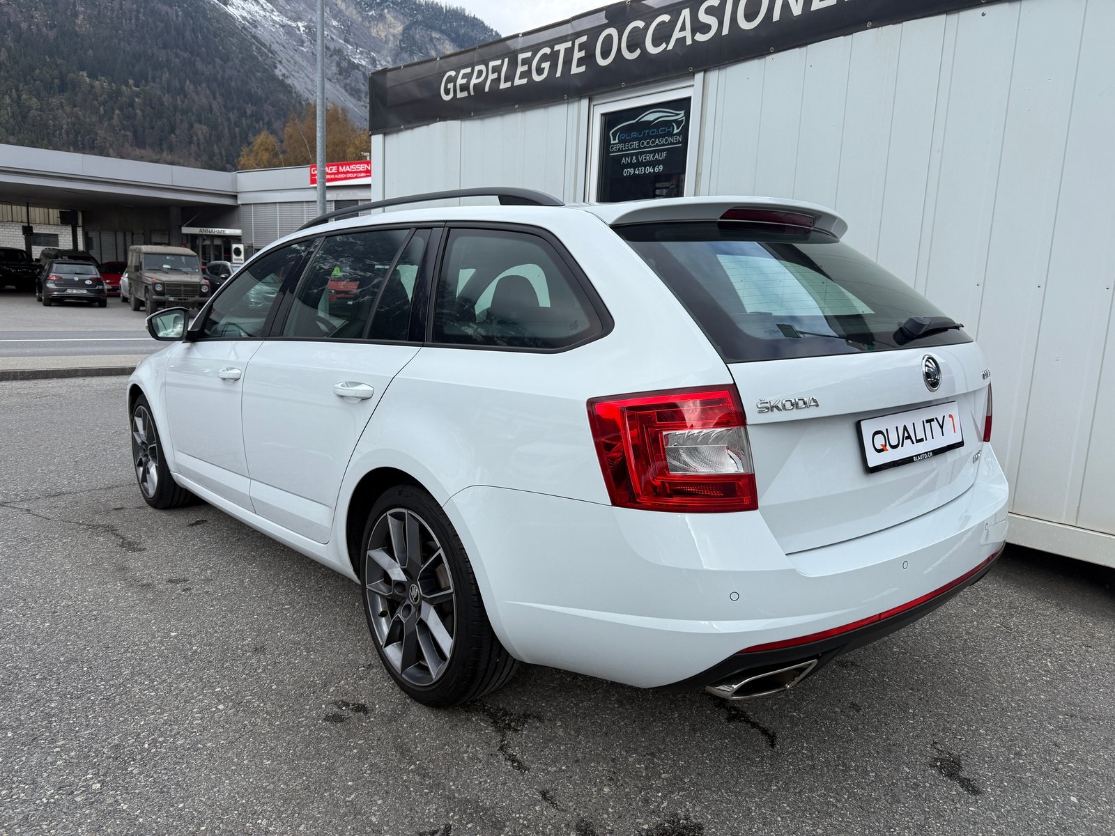 SKODA Octavia Combi 2.0 TSI RS DSG, Benzin, Occasion / Gebraucht, Automatik - 7