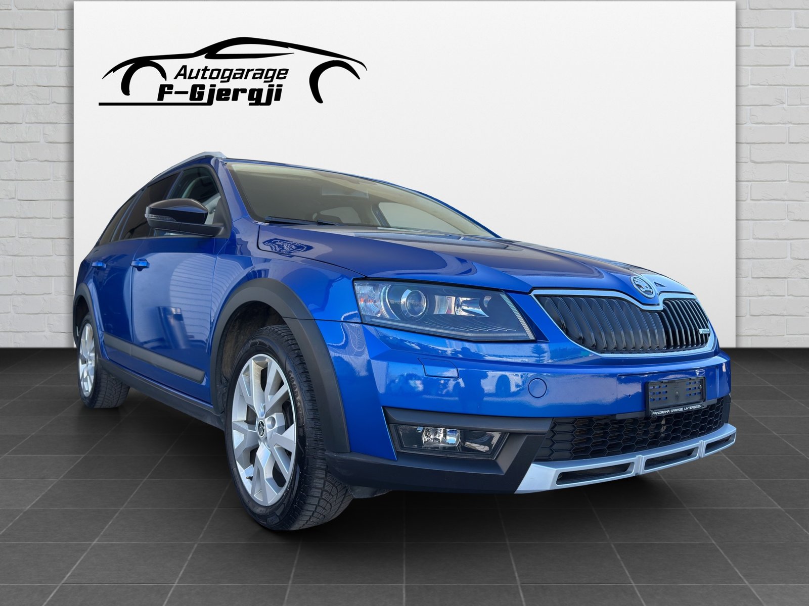 SKODA Octavia Combi 2.0 TDI Scout 4x4 DSG, Diesel, Second hand / Used, Automatic - 2