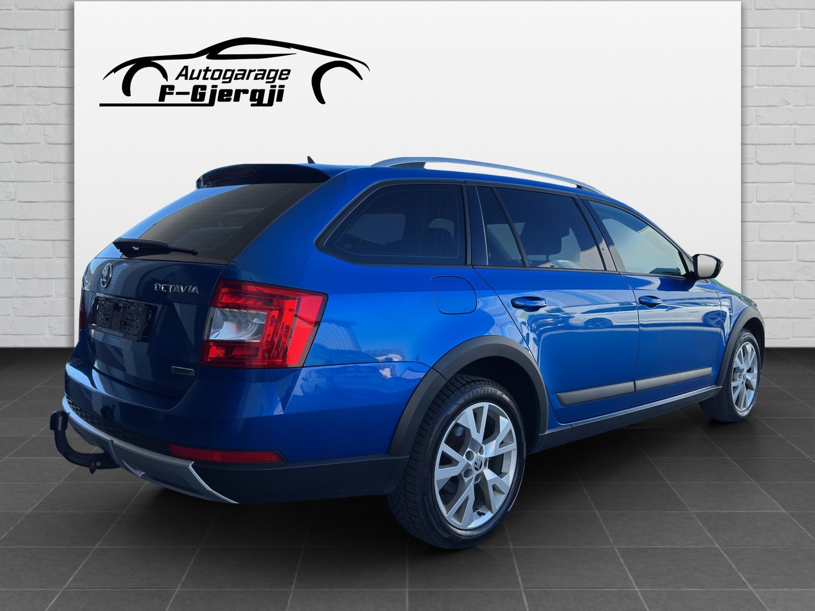 SKODA Octavia Combi 2.0 TDI Scout 4x4 DSG, Diesel, Second hand / Used, Automatic - 4
