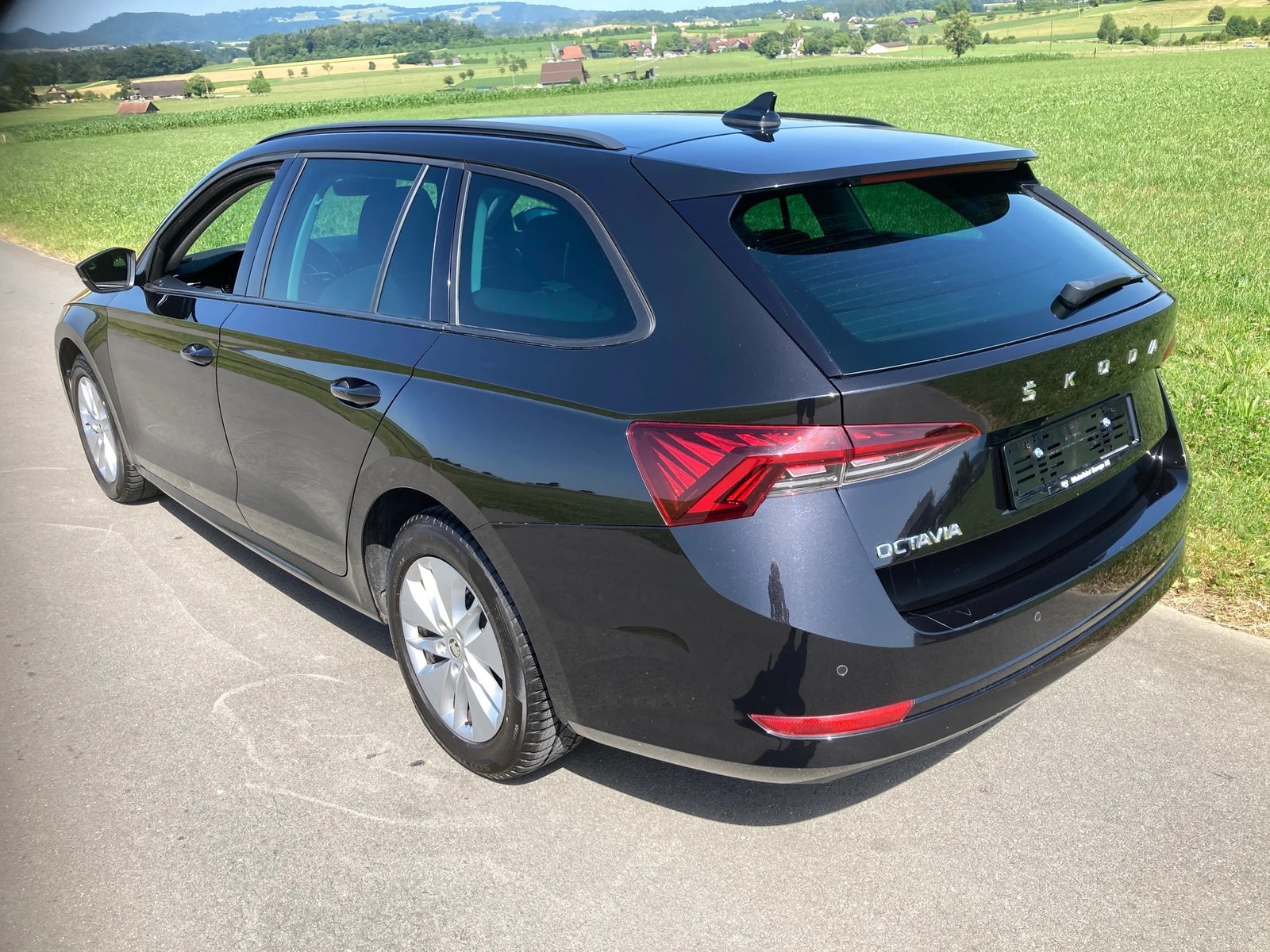 SKODA Octavia Combi 2.0 TDI DSG Ambition, Diesel, Occasion / Utilisé, Automatique - 4