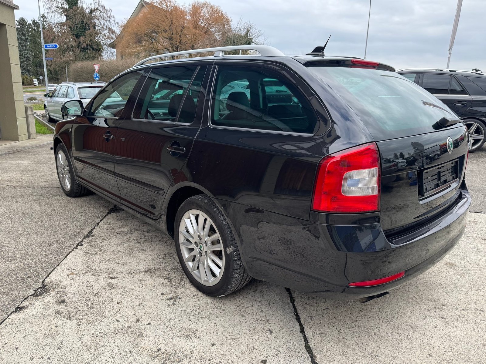 SKODA Octavia Combi 1.8 TSI Laurin Klement, Petrol, Second hand / Used, Manual - 7