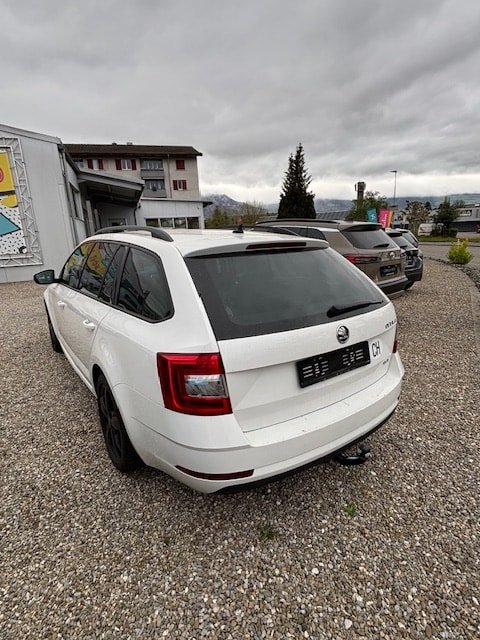 SKODA Octavia Combi 2.0 TDI Ambition 4x4 DSG, Diesel, Occasion / Gebraucht, Automatik - 3