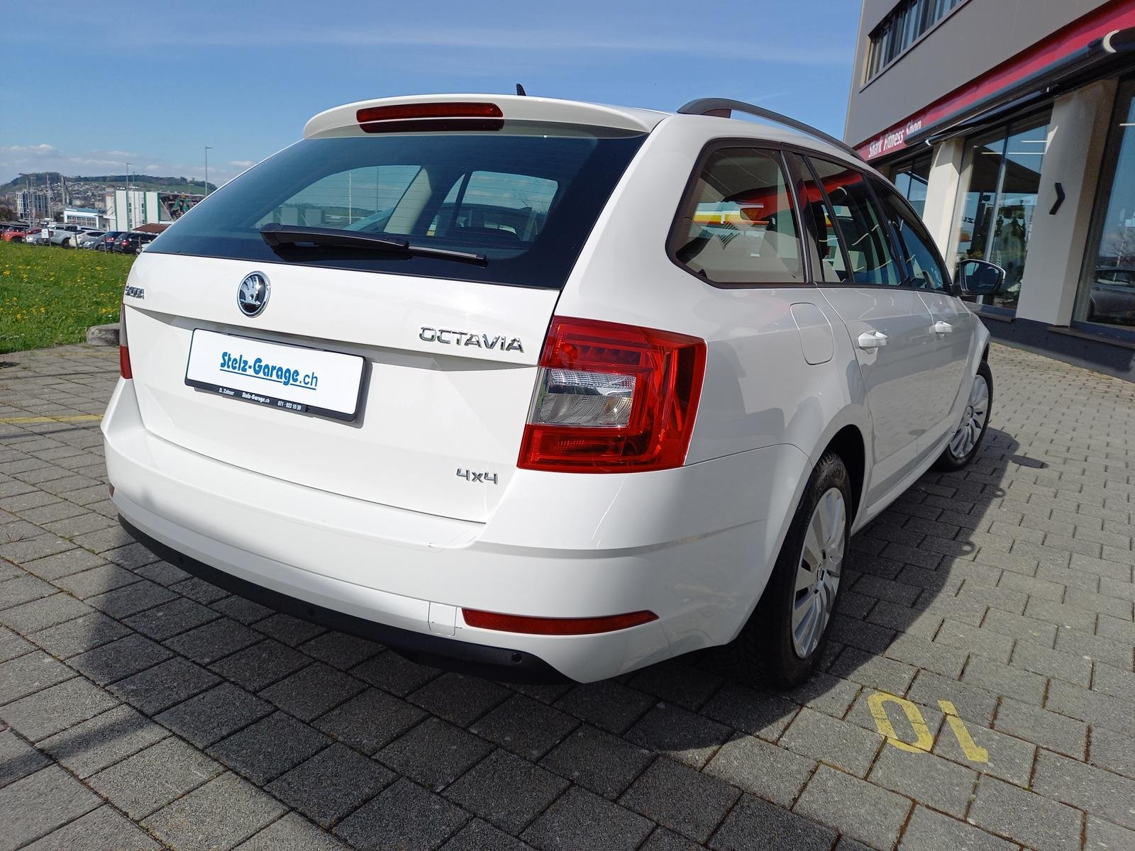 SKODA Octavia Combi 2.0 TDI 184 Ambition 4x4 DSG, Diesel, Occasion / Utilisé, Automatique - 2