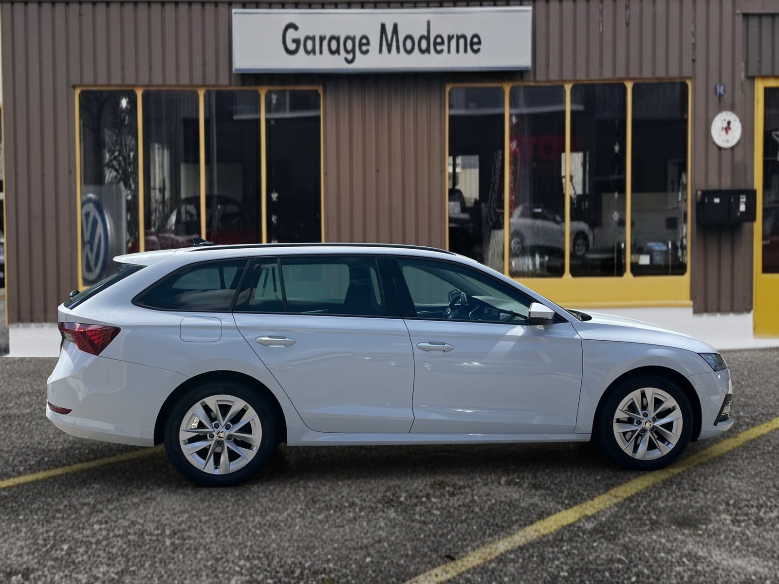 SKODA Octavia Kombi 1.5 TSI Style, Petrol, Second hand / Used, Manual - 7