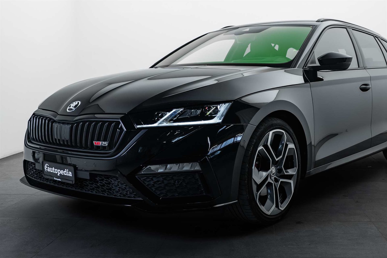 SKODA Octavia Combi 2.0 TDI DSG RS 4x4 200PS, Diesel, Occasion / Utilisé, Automatique - 2