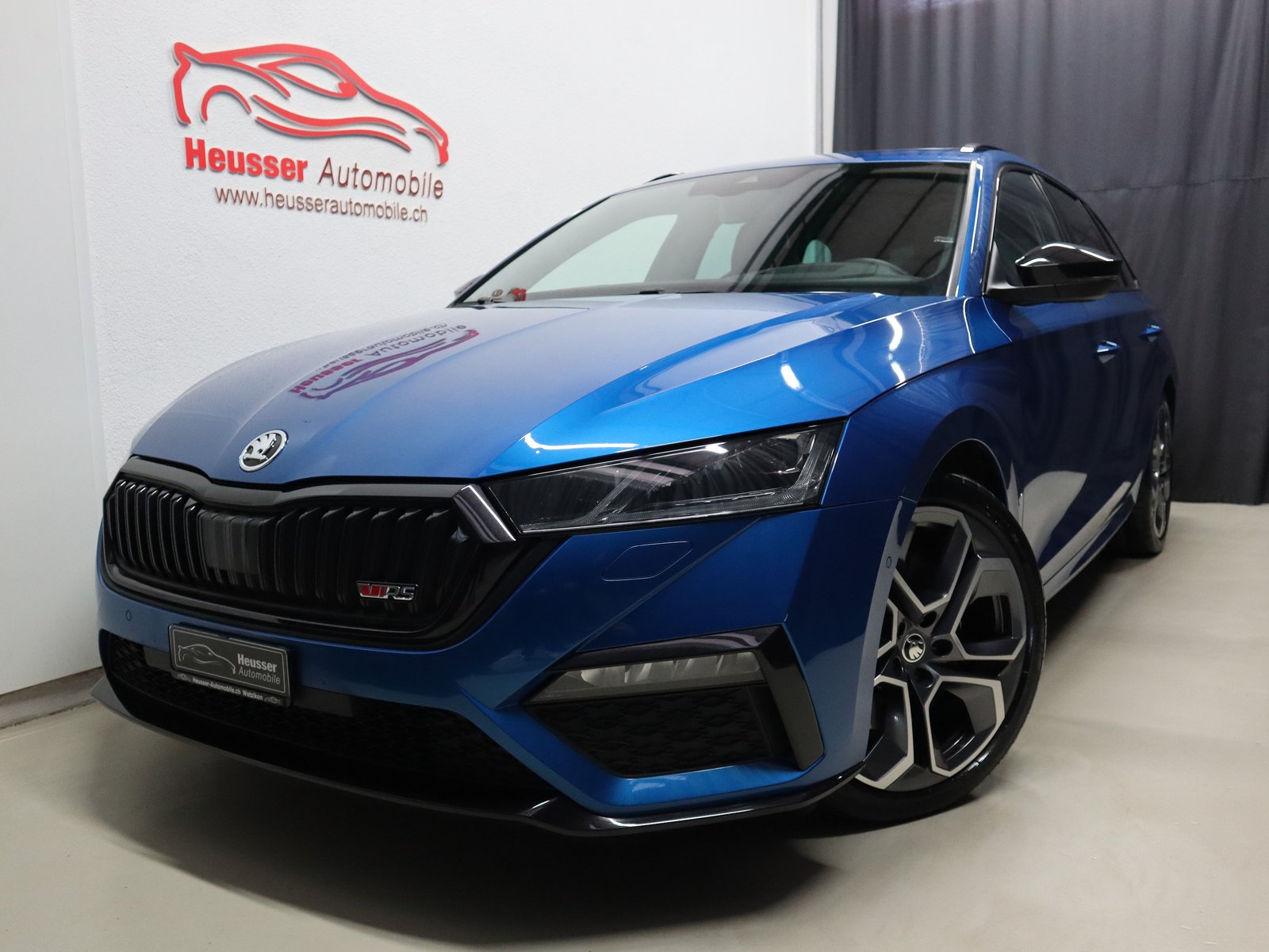 SKODA Octavia Combi 2.0 TSI DSG RS- Panorama - Leder/Alcanta