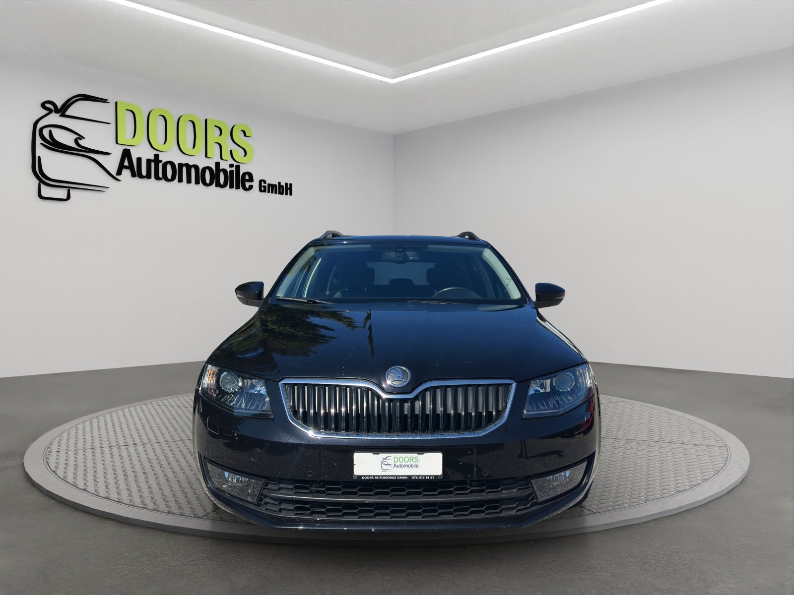 SKODA Octavia Combi 2.0 TDI Ambition DSG, Diesel, Occasioni / Usate, Automatico - 2