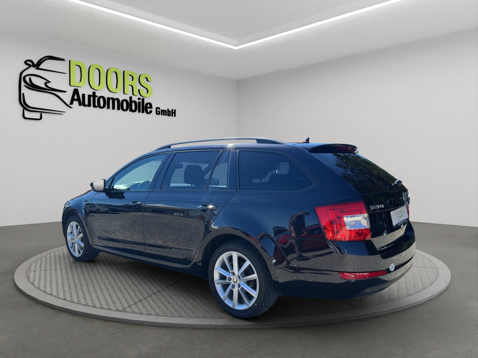 SKODA Octavia Combi 2.0 TDI Ambition DSG, Diesel, Occasioni / Usate, Automatico - 6