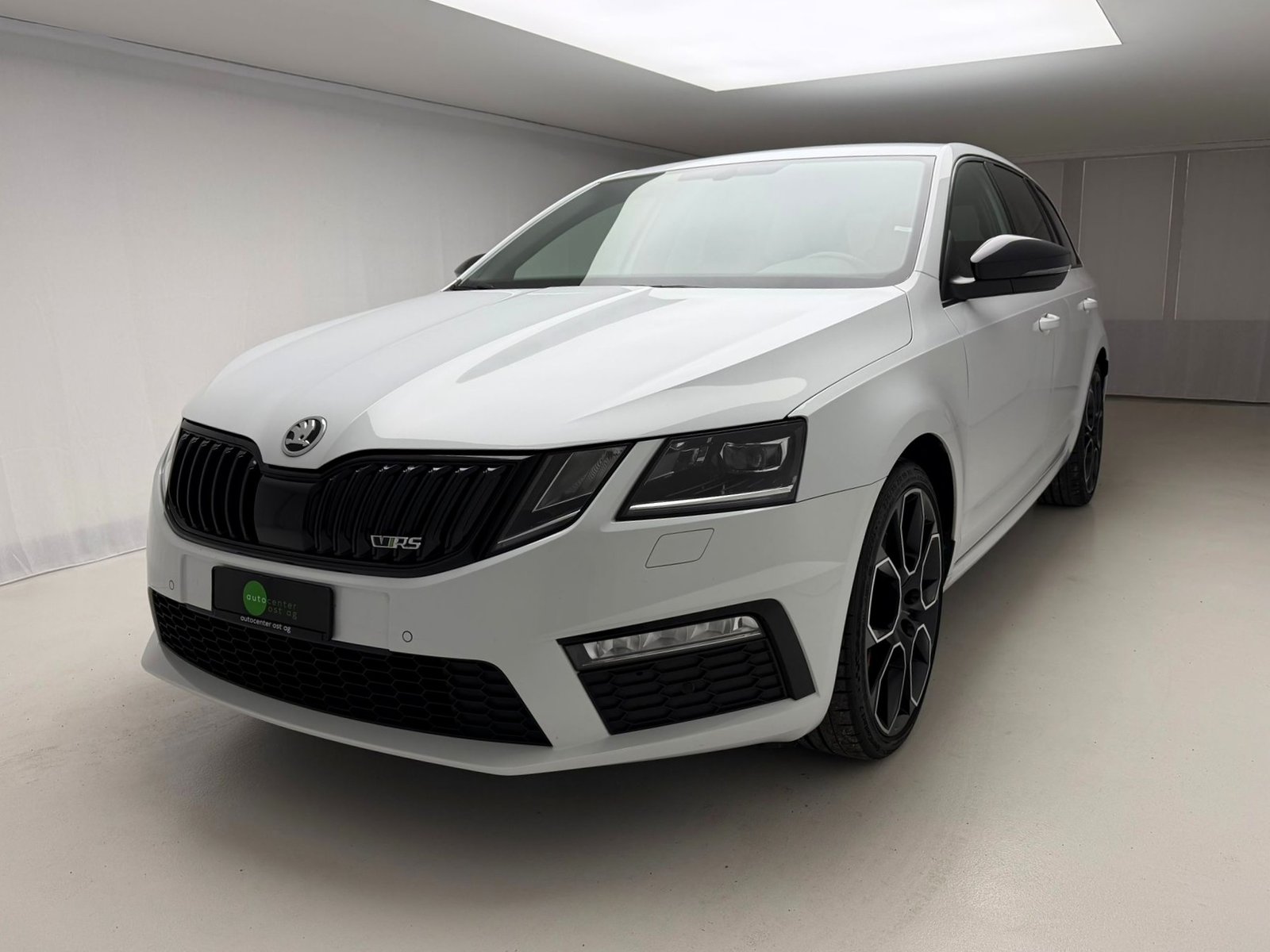 SKODA Octavia Combi 2.0 TSI RS 245 DSG, Benzina, Occasioni / Usate, Automatico - 2